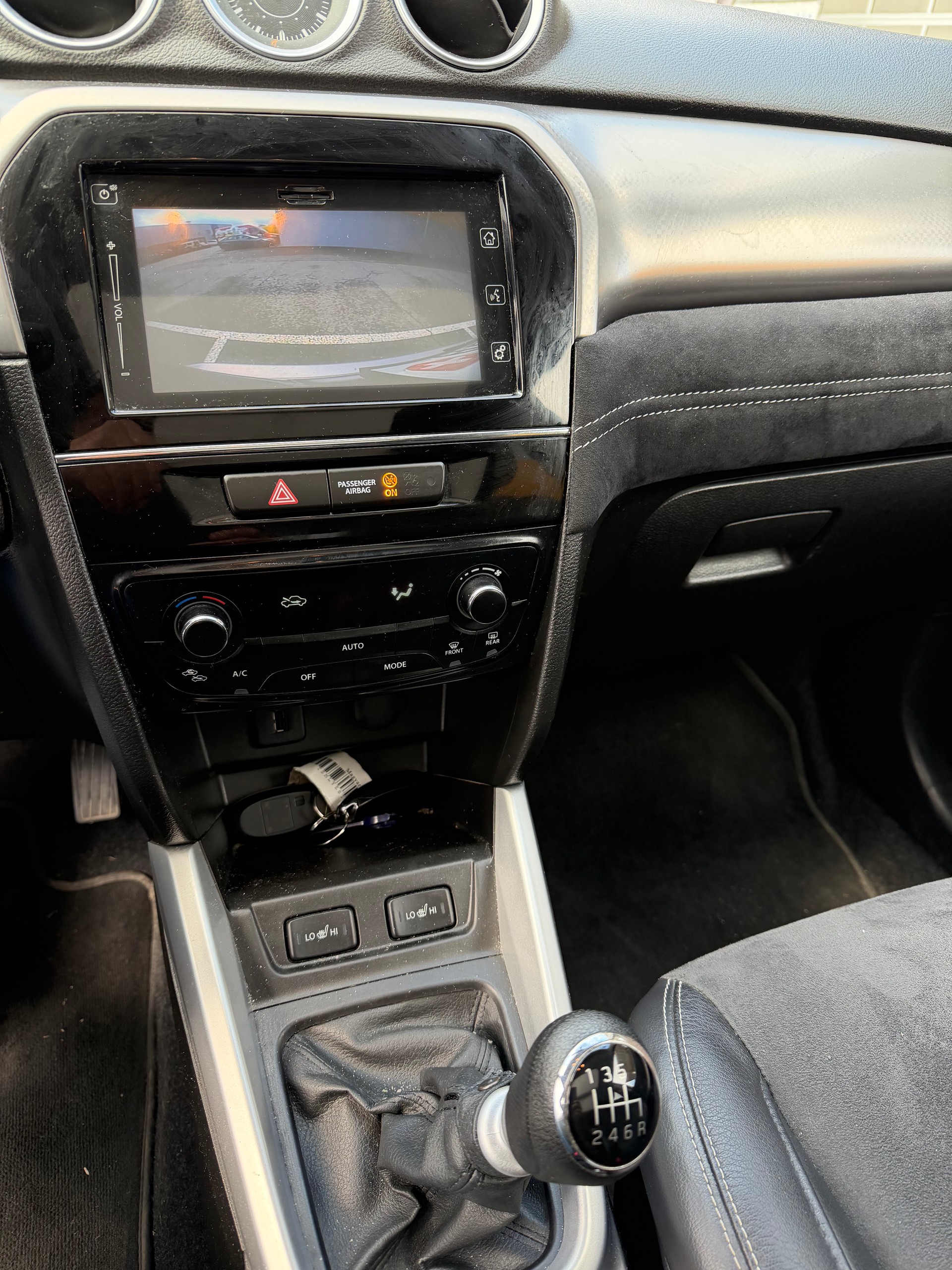 SUZUKI Vitara 1.6 TD Sergio Cellano Top-image-12