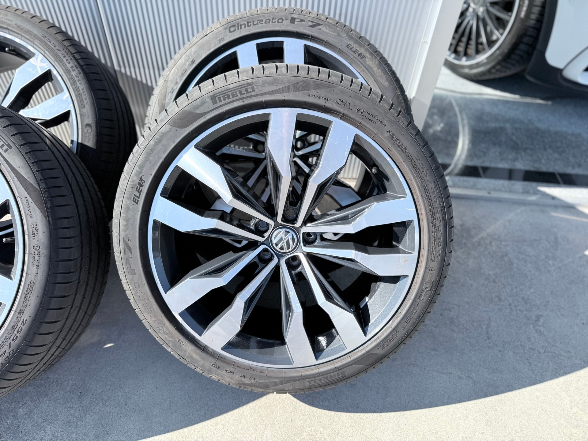VW Tiguan 2.0 TDI SCR Highline 4Motion DSG-image-19