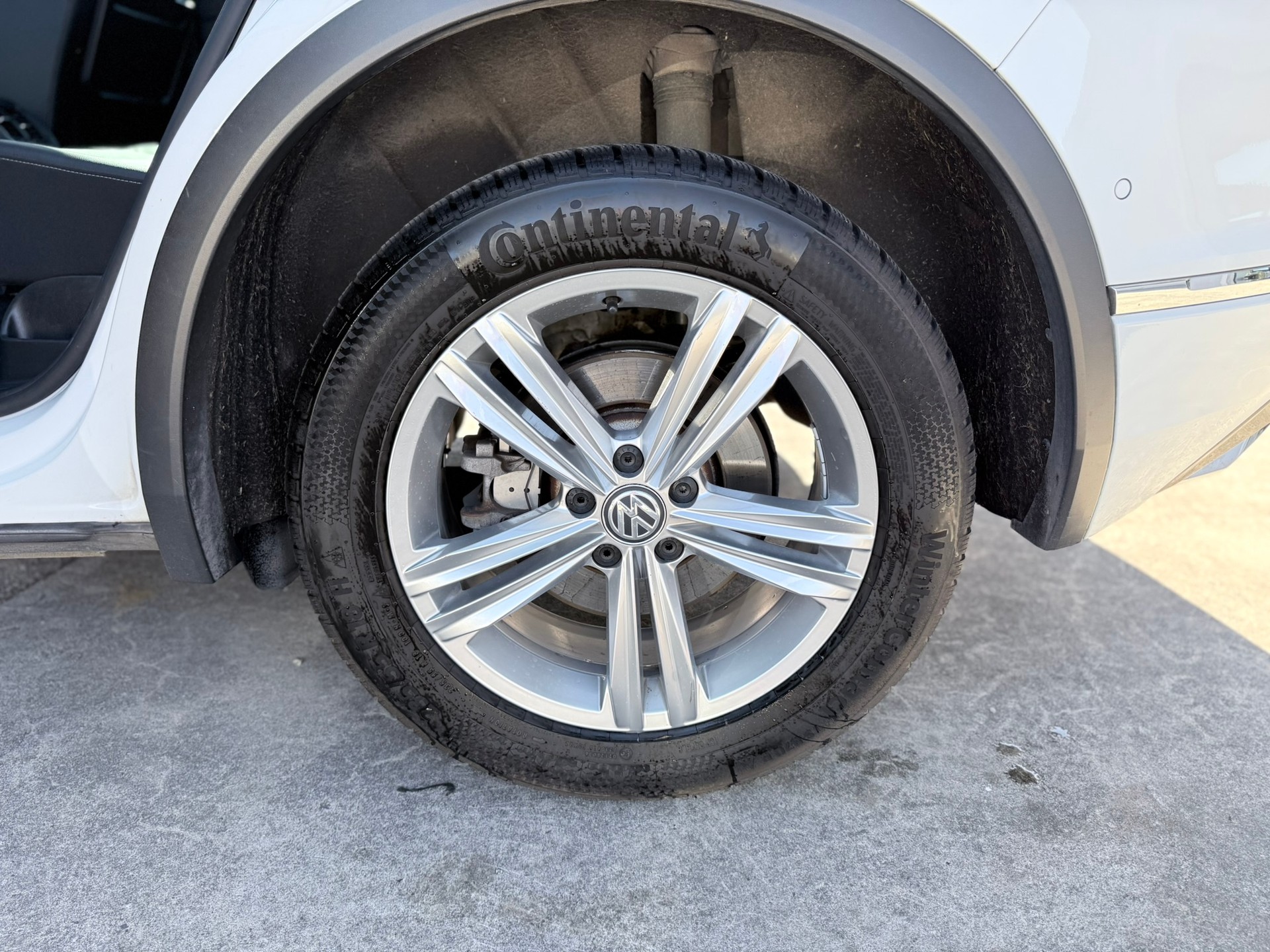 VW Tiguan 2.0 TDI SCR Highline 4Motion DSG-image-17
