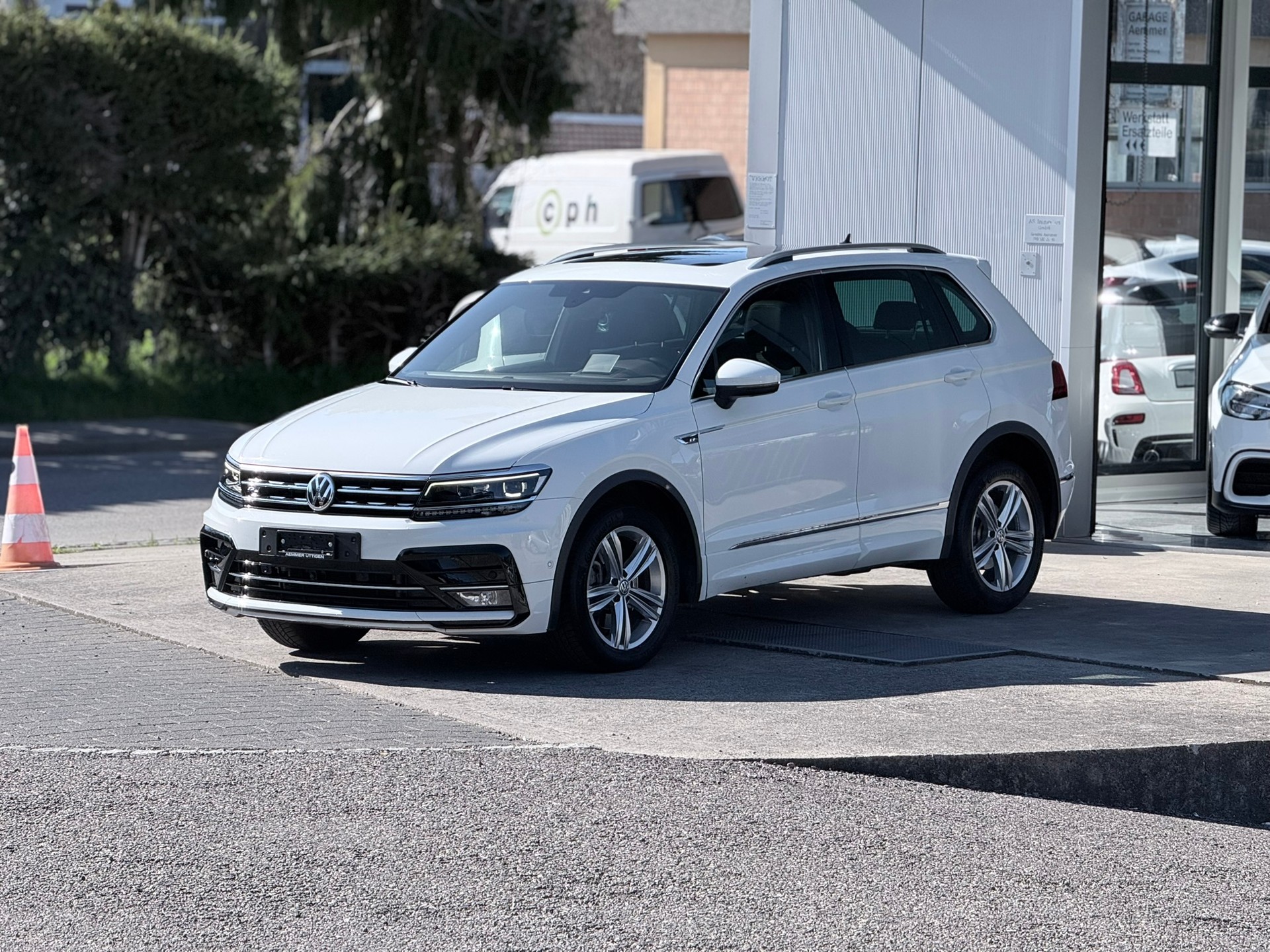 VW Tiguan 2.0 TDI SCR Highline 4Motion DSG-image-0