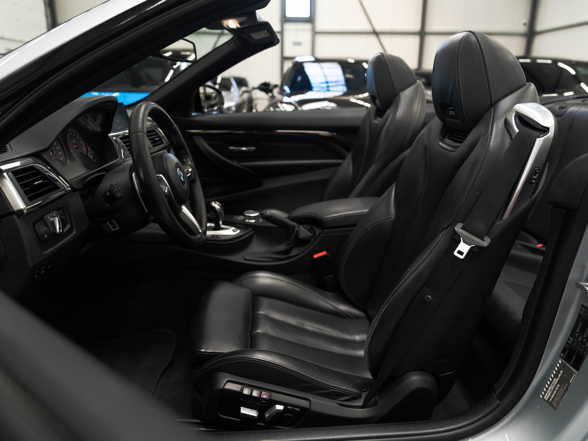 BMW M4 Cabriolet DKG-image-7