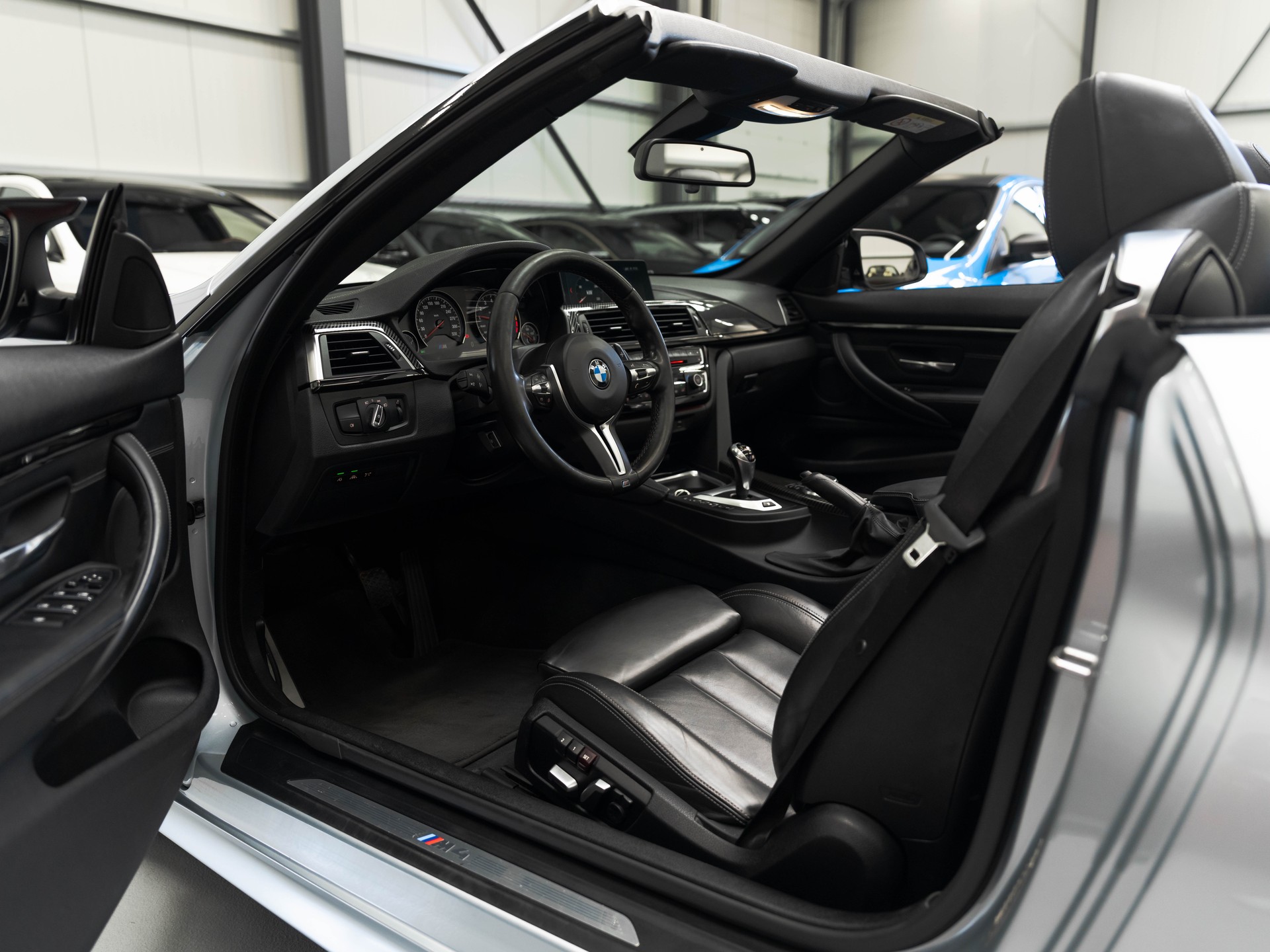 BMW M4 Cabriolet DKG-image-6