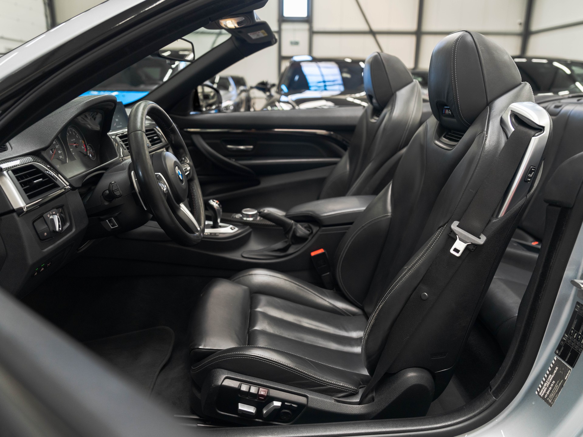 BMW M4 Cabriolet DKG-image-7