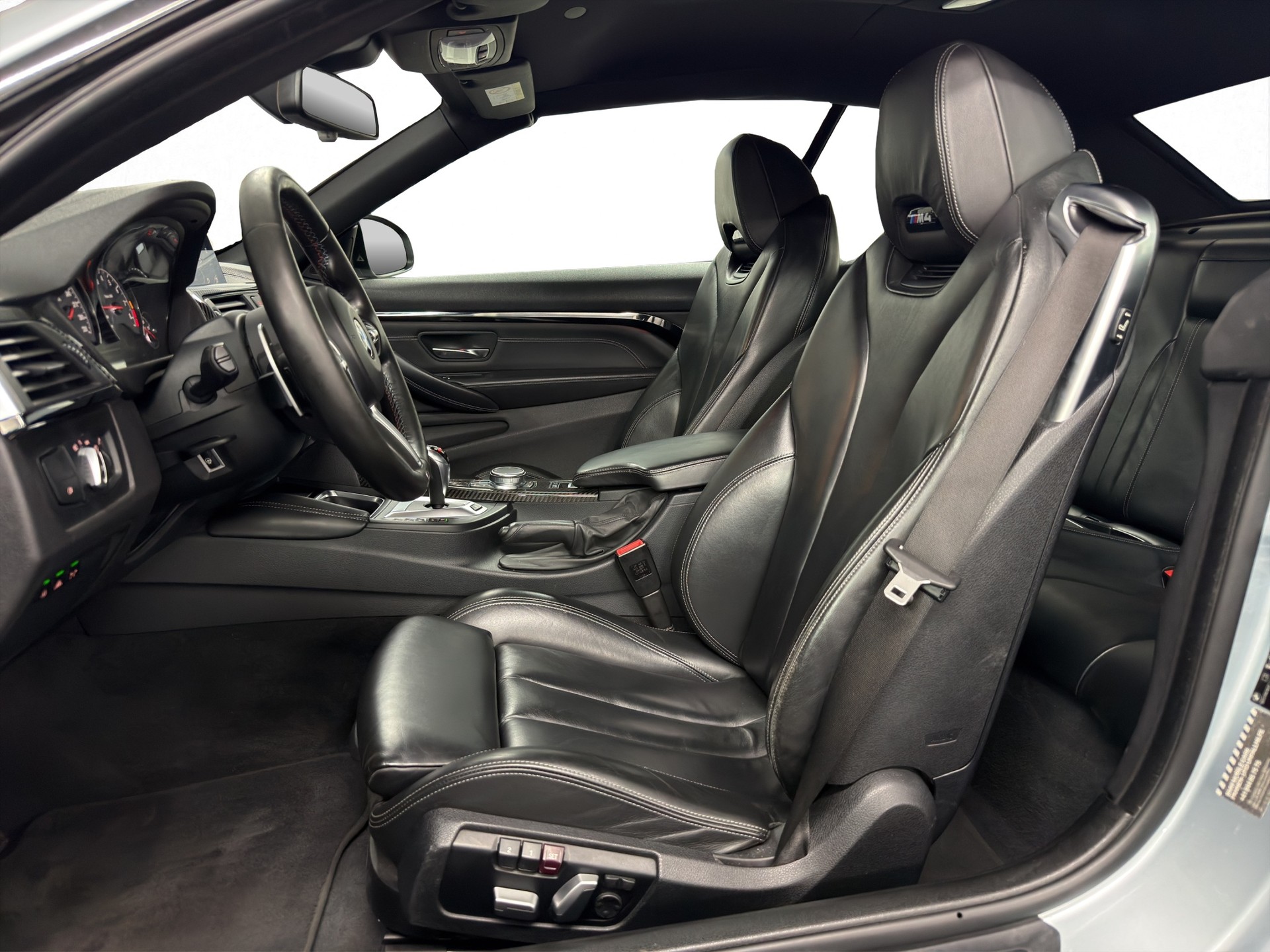 BMW M4 Cabriolet DKG-image-14