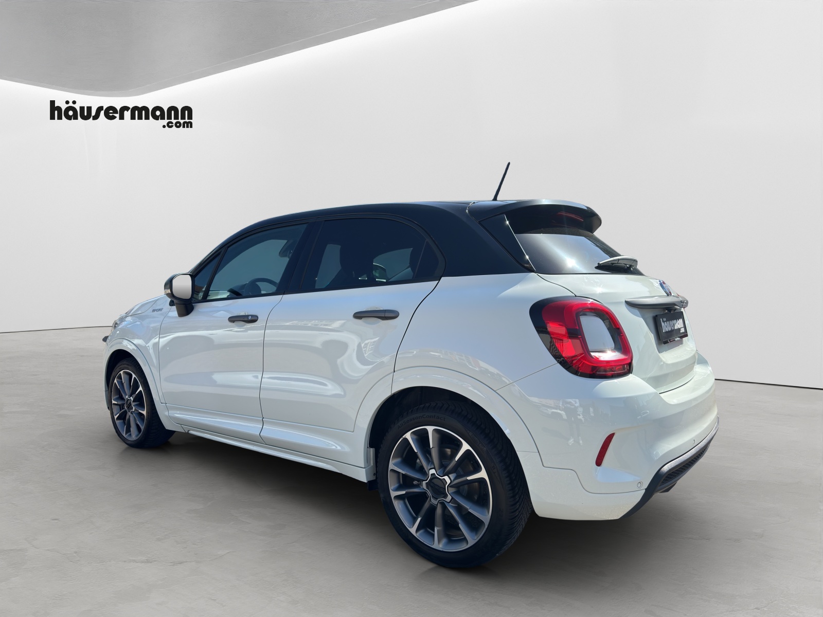 FIAT 500 X 1.3 GSE Sport-image-3