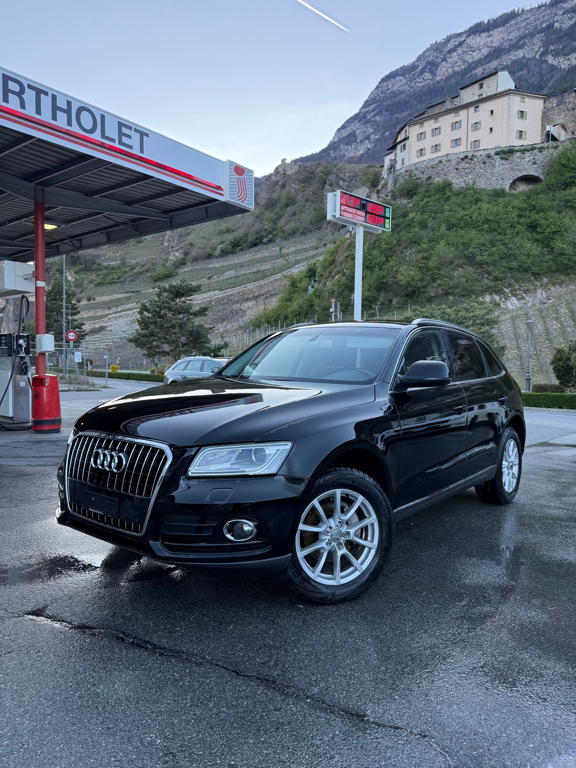 AUDI Q5 2.0 TDI quattro S-tronic-image-0