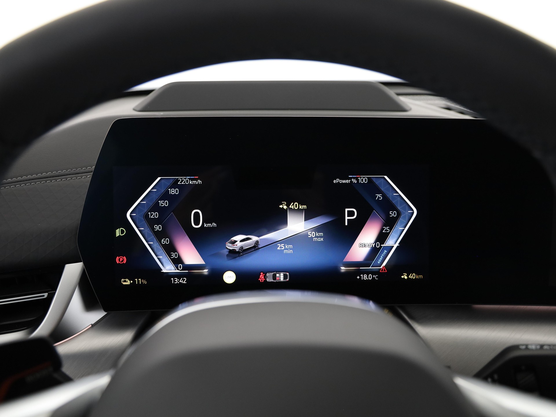 BMW iX2 30 xDrive-image-18