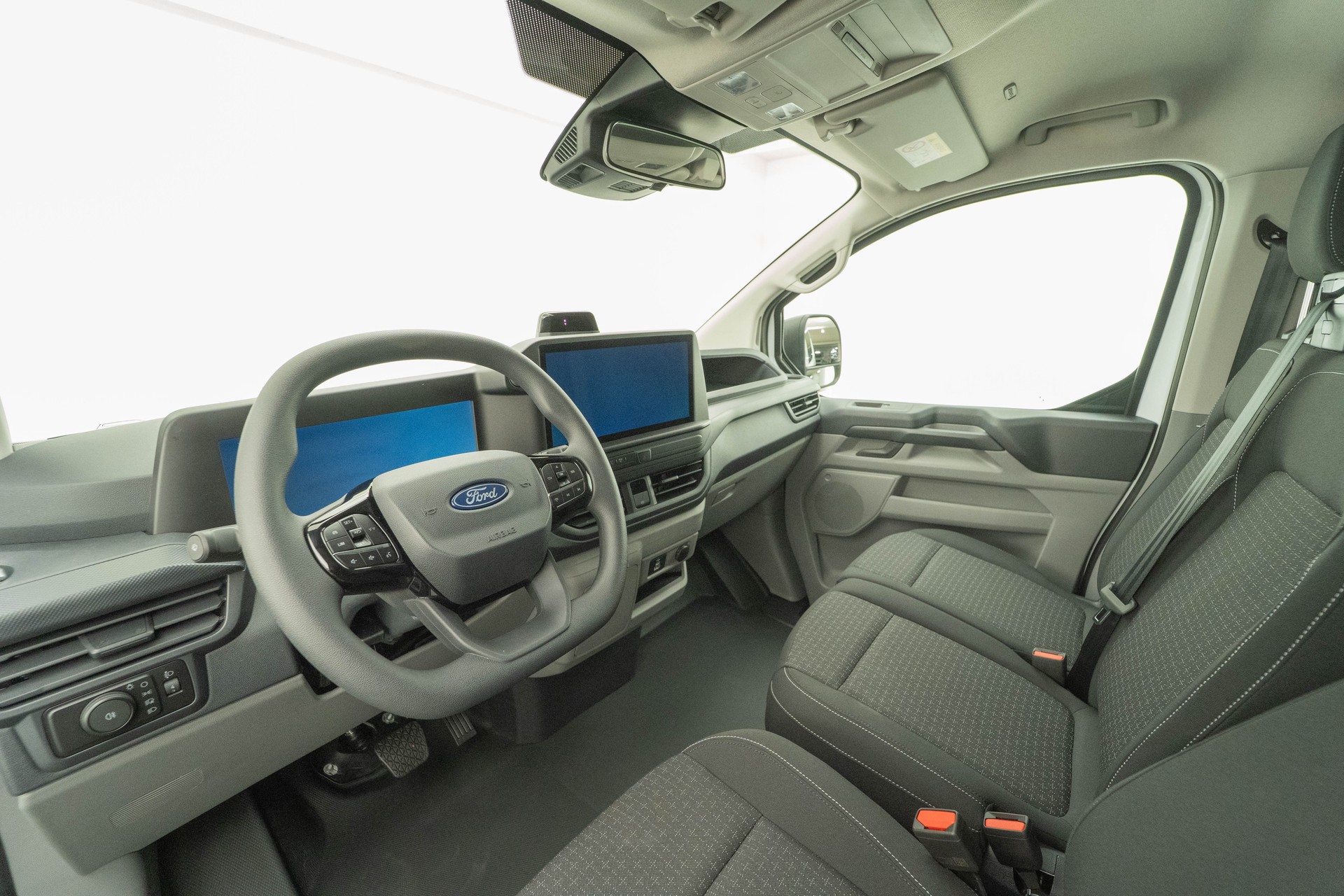 FORD Transit C Van 320 L2 2.0 EcoBlue 136 Trend-image-8