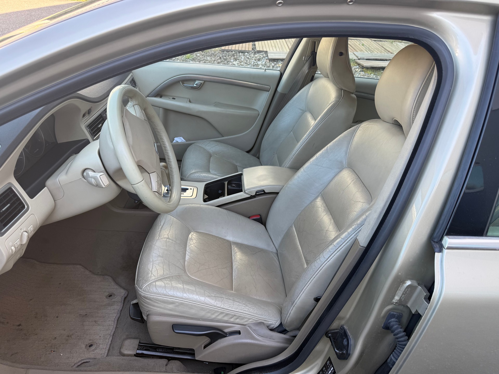 VOLVO S80 3.2 AWD Momentum Geartronic-image-5