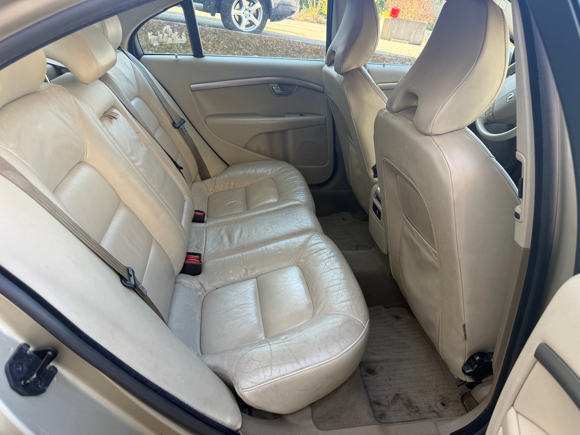 VOLVO S80 3.2 AWD Momentum Geartronic-image-7