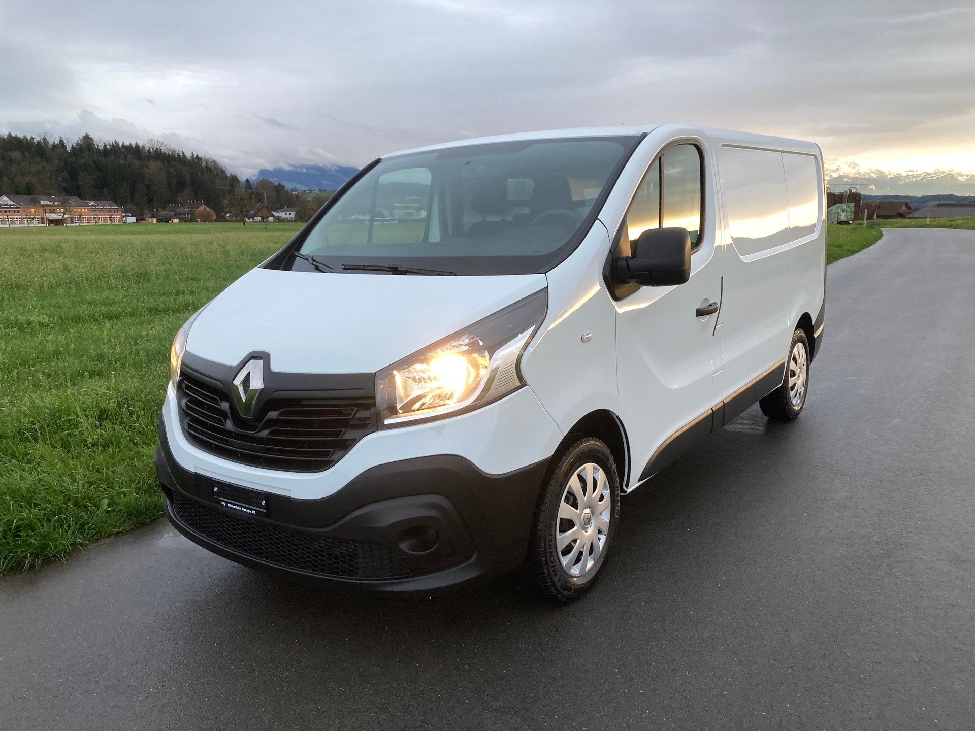 RENAULT Trafic 1.6 ENERGY TwinT. dCi125 2.9t Busin. L1H1 **Klima**Nutzlast 1'160 KG**-image-0
