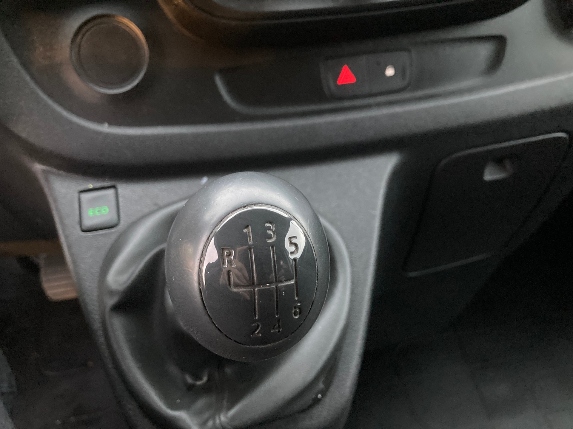 RENAULT Trafic 1.6 ENERGY TwinT. dCi125 2.9t Busin. L1H1 **Klima**Nutzlast 1'160 KG**-image-10
