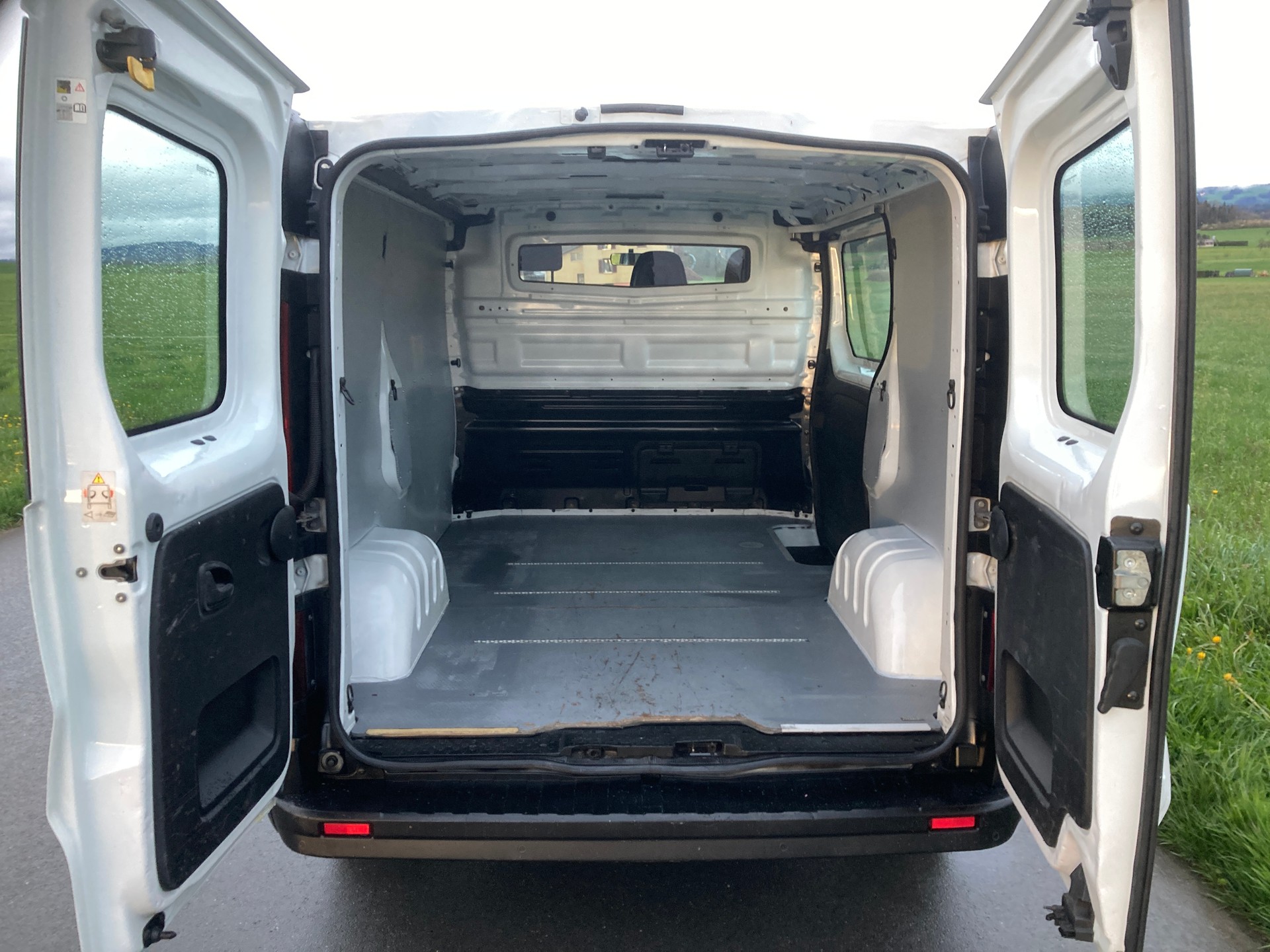 RENAULT Trafic 1.6 ENERGY TwinT. dCi125 2.9t Busin. L1H1 **Klima**Nutzlast 1'160 KG**-image-7