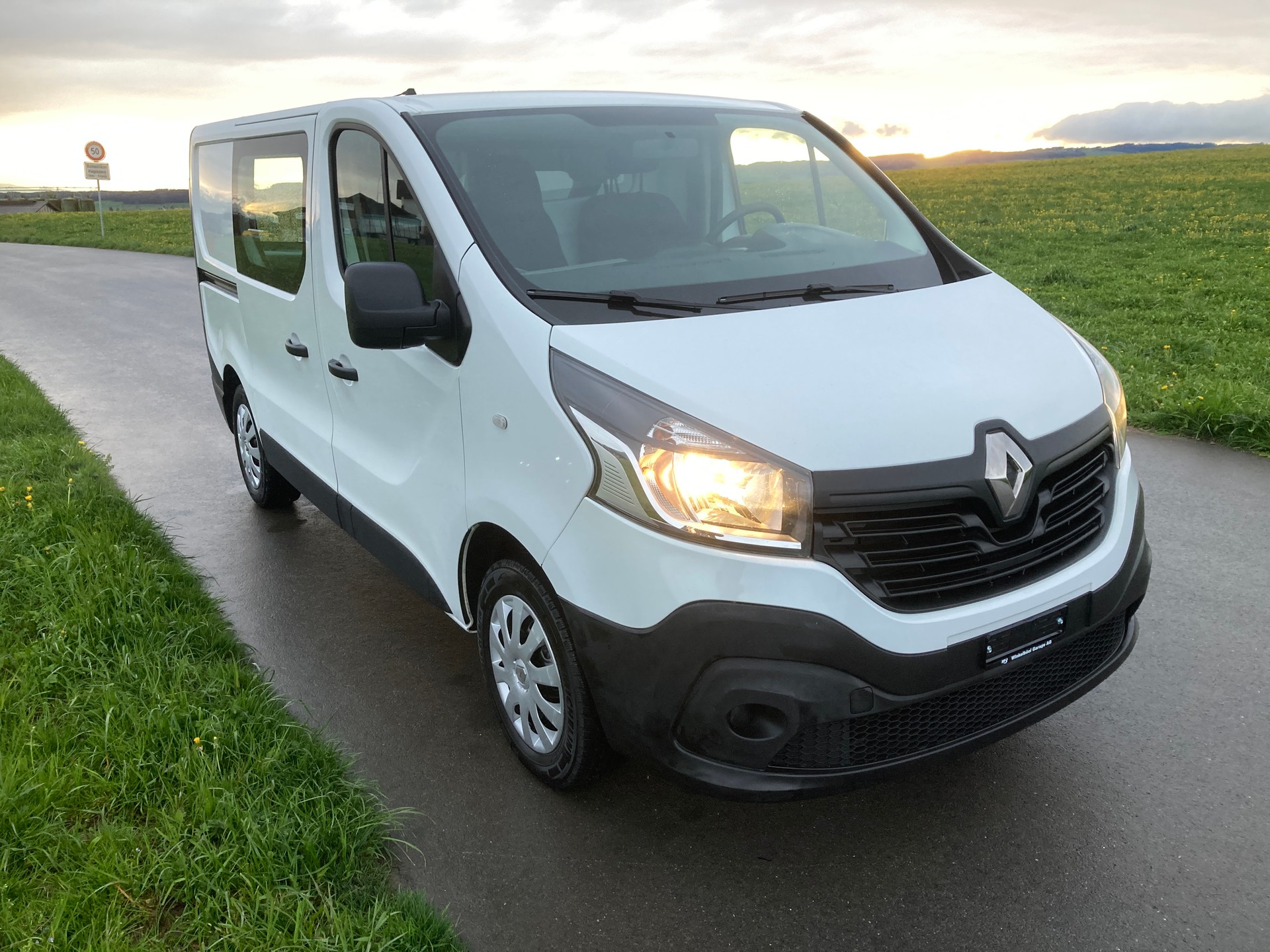 RENAULT Trafic 1.6 ENERGY TwinT. dCi125 2.9t Busin. L1H1 **Klima**Nutzlast 1'160 KG**-image-1