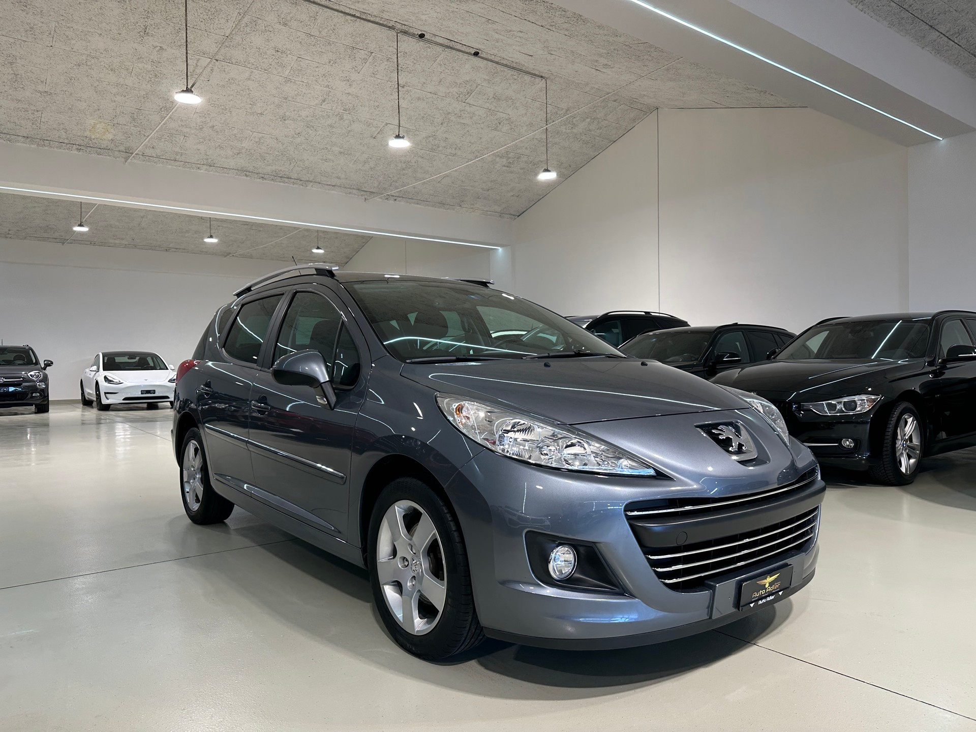 PEUGEOT 207 SW 1.6 16V Trendy Clim-image-9