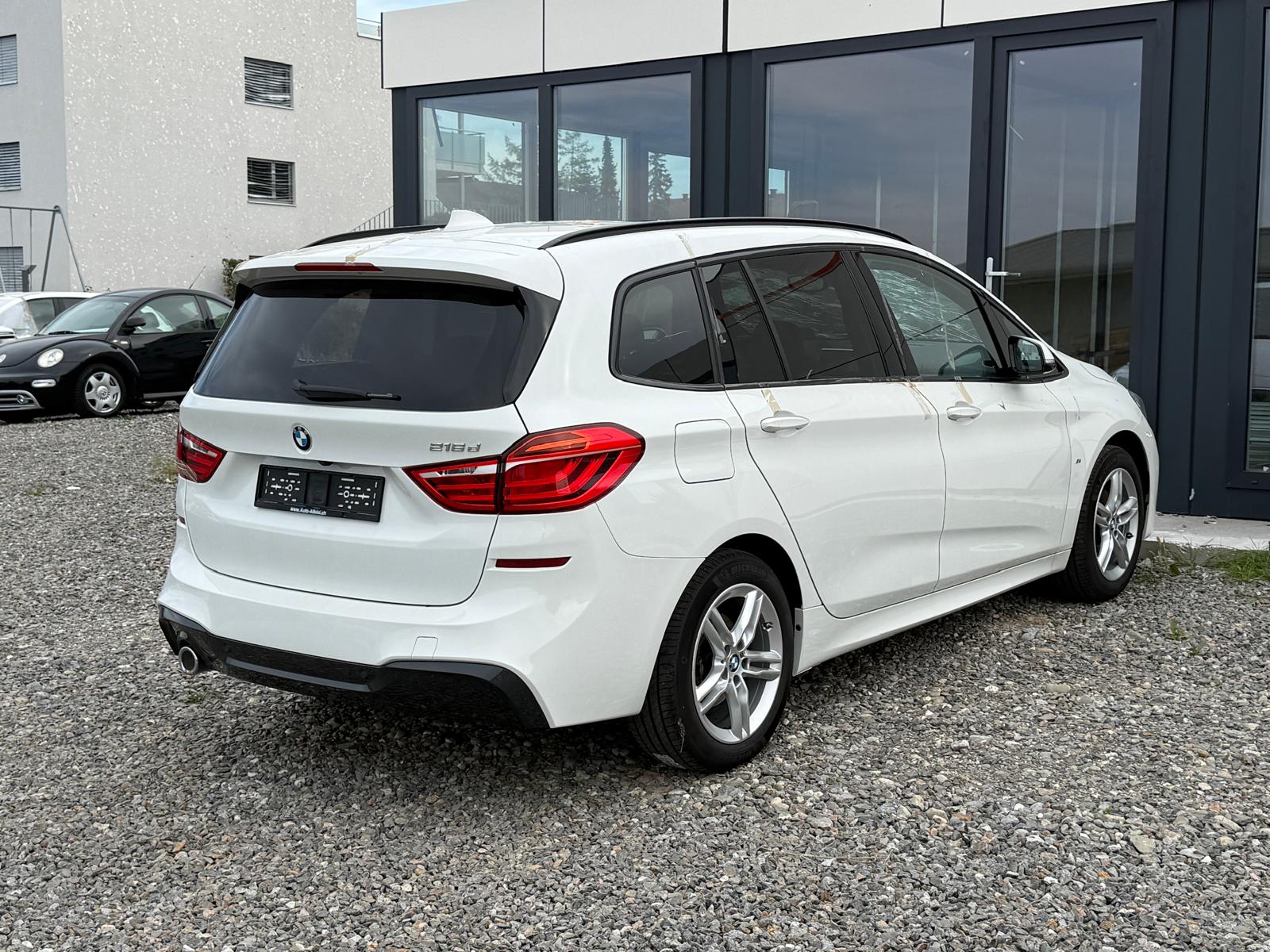 BMW 216d Gran Tourer M Sport *7-Sitzer* *HAGELSCHADEN* **Jetzt nur noch CHF 15'900 statt CHF 23'900.-**-image-8