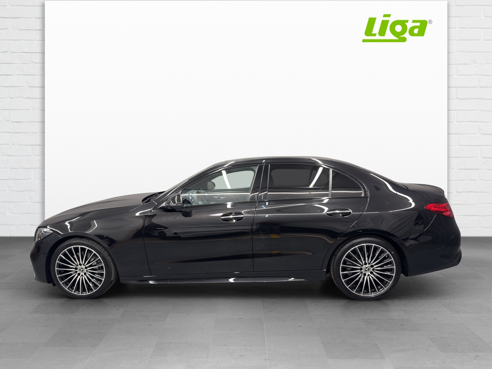 MERCEDES-BENZ C 220 d AMG Line 4Matic Swiss Star Lim.