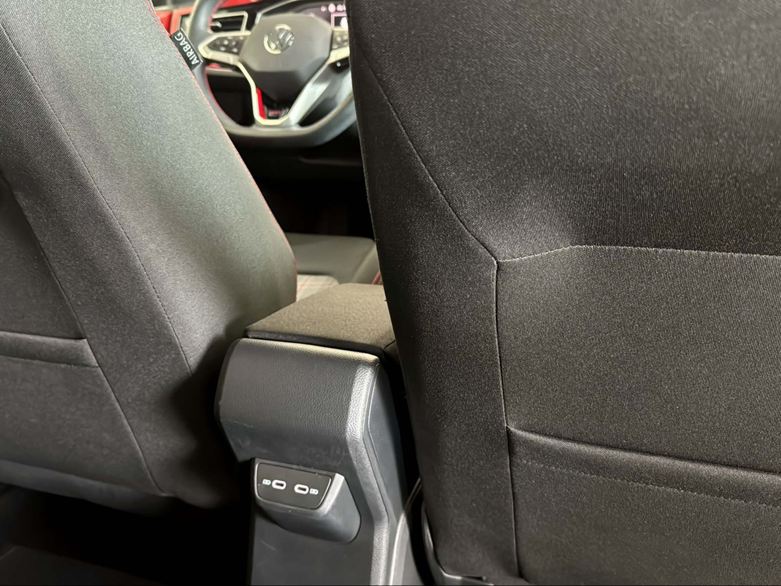 VW Polo 2.0 TSI GTI DSG-image-16