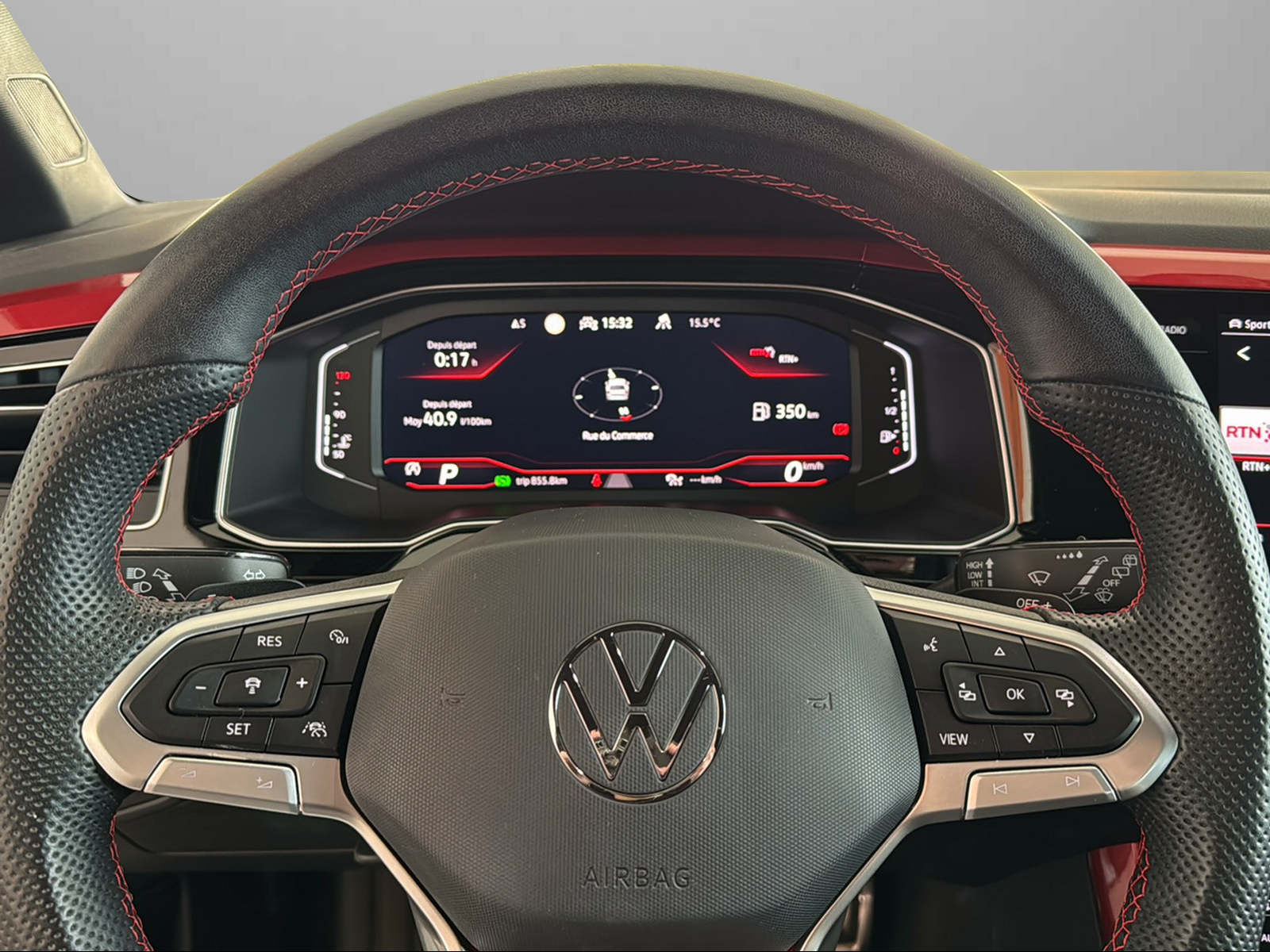 VW Polo 2.0 TSI GTI DSG-image-13