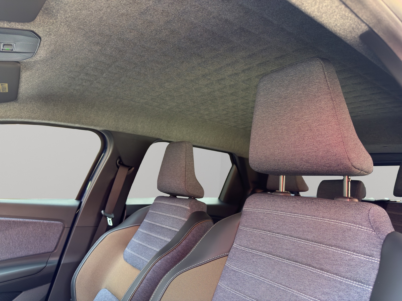 RENAULT 5 E-Tech Comfort Range Techno-image-10