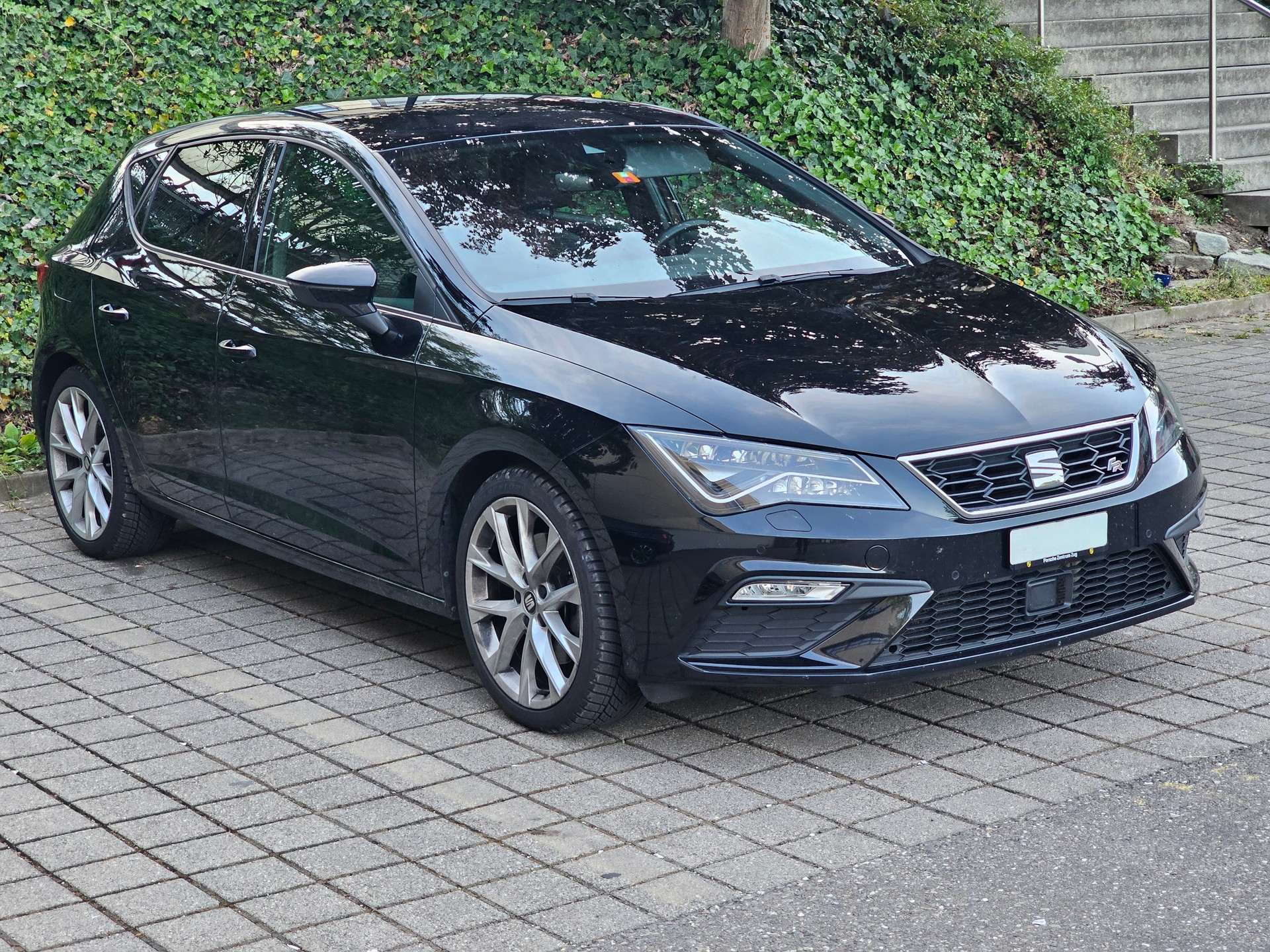 SEAT Leon FR 1.5 TSI EVO ACT Beats (5F Facelift)-image-0