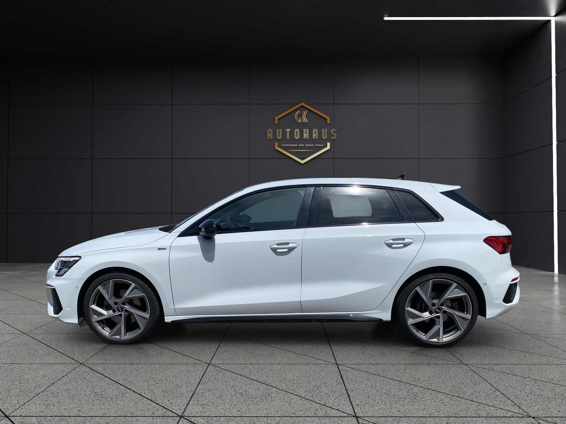 AUDI A3 Sportback 35 TFSI S line S-tronic-image-1