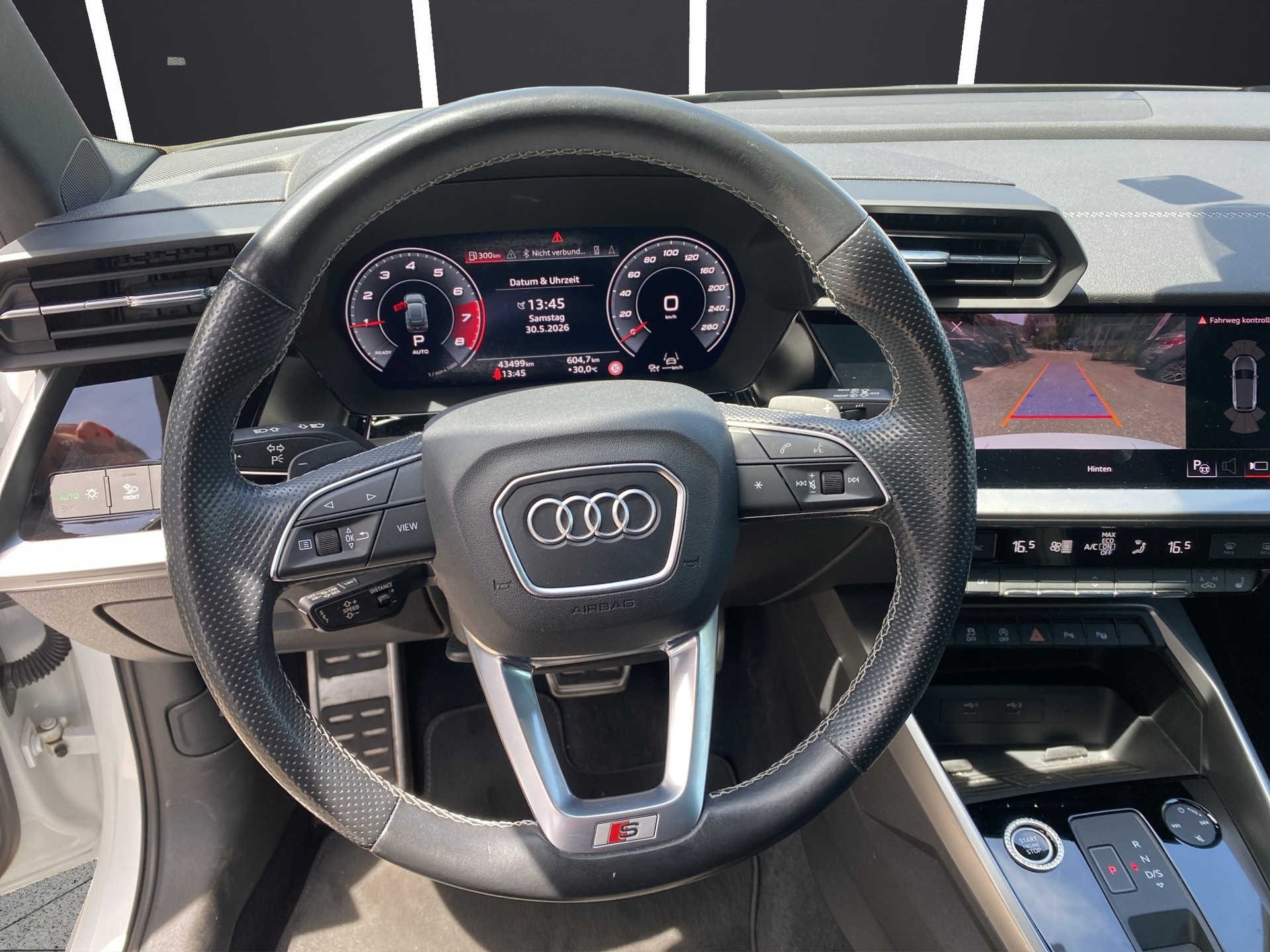 AUDI A3 Sportback 35 TFSI S line S-tronic-image-11