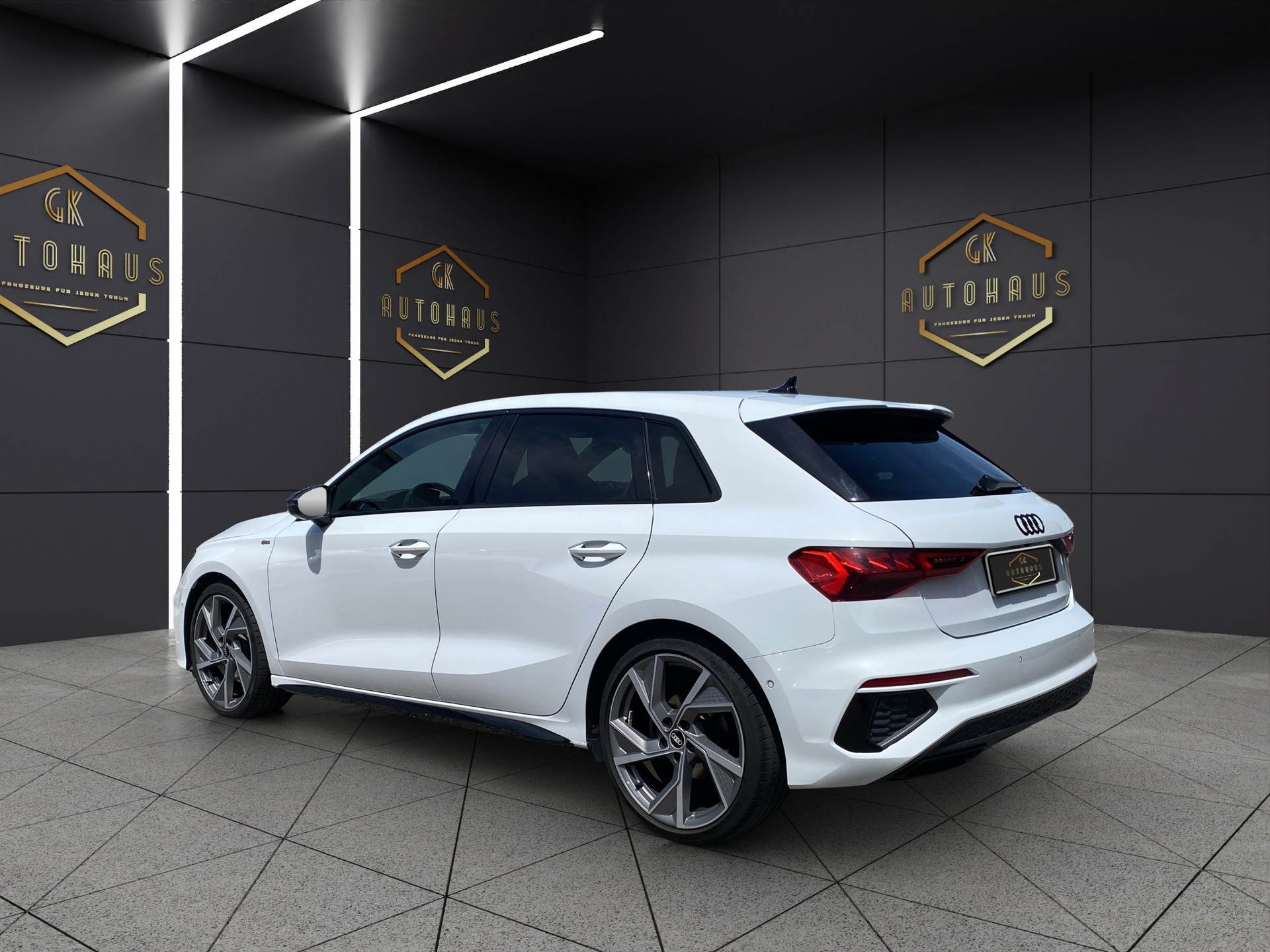 AUDI A3 Sportback 35 TFSI S line S-tronic-image-2