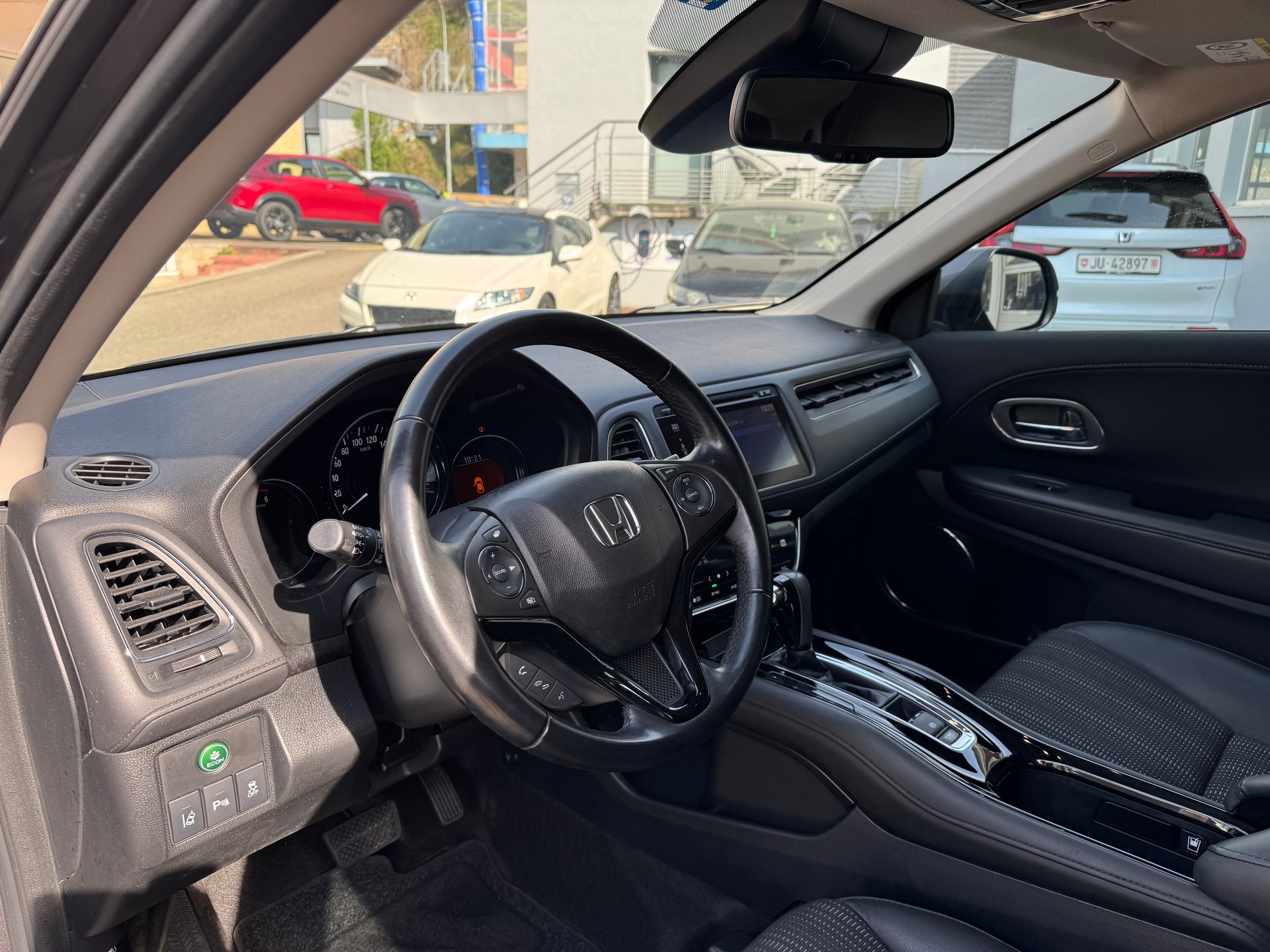 HONDA HR-V 1.5i-VTEC Executive CVT-image-9