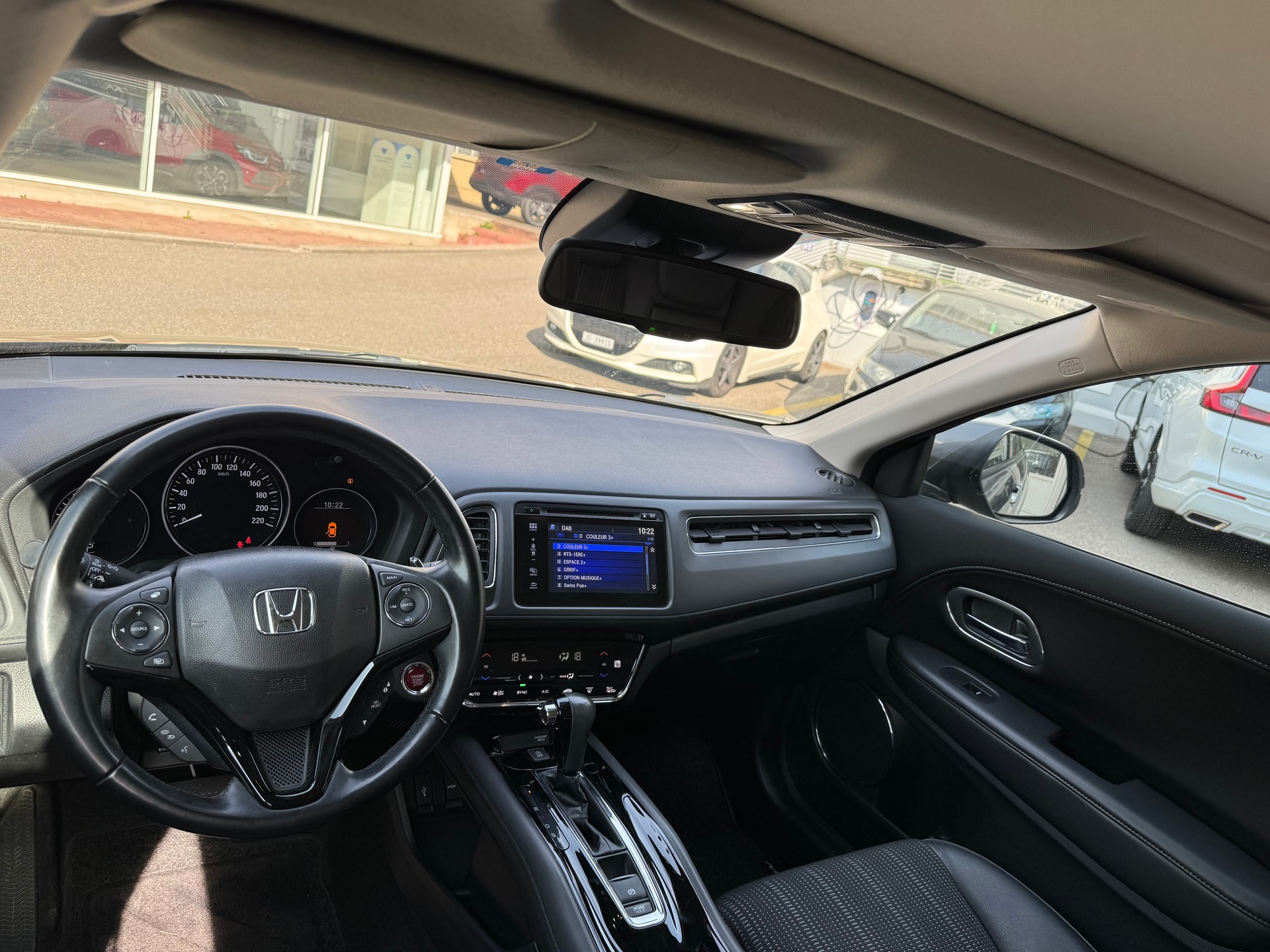 HONDA HR-V 1.5i-VTEC Executive CVT-image-12