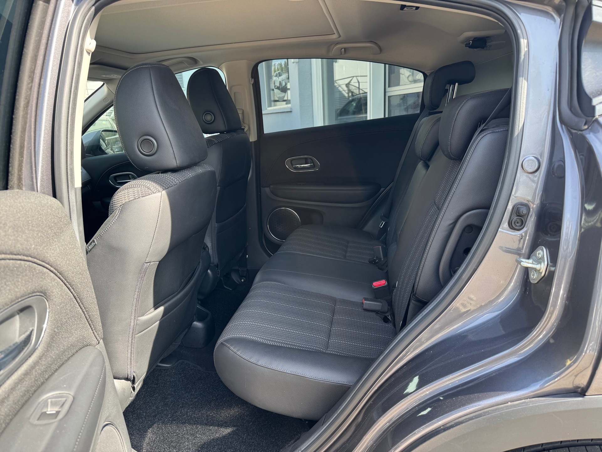 HONDA HR-V 1.5i-VTEC Executive CVT-image-11