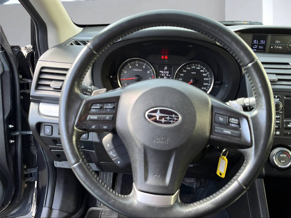 SUBARU XV 2.0i Swiss Two-image-10
