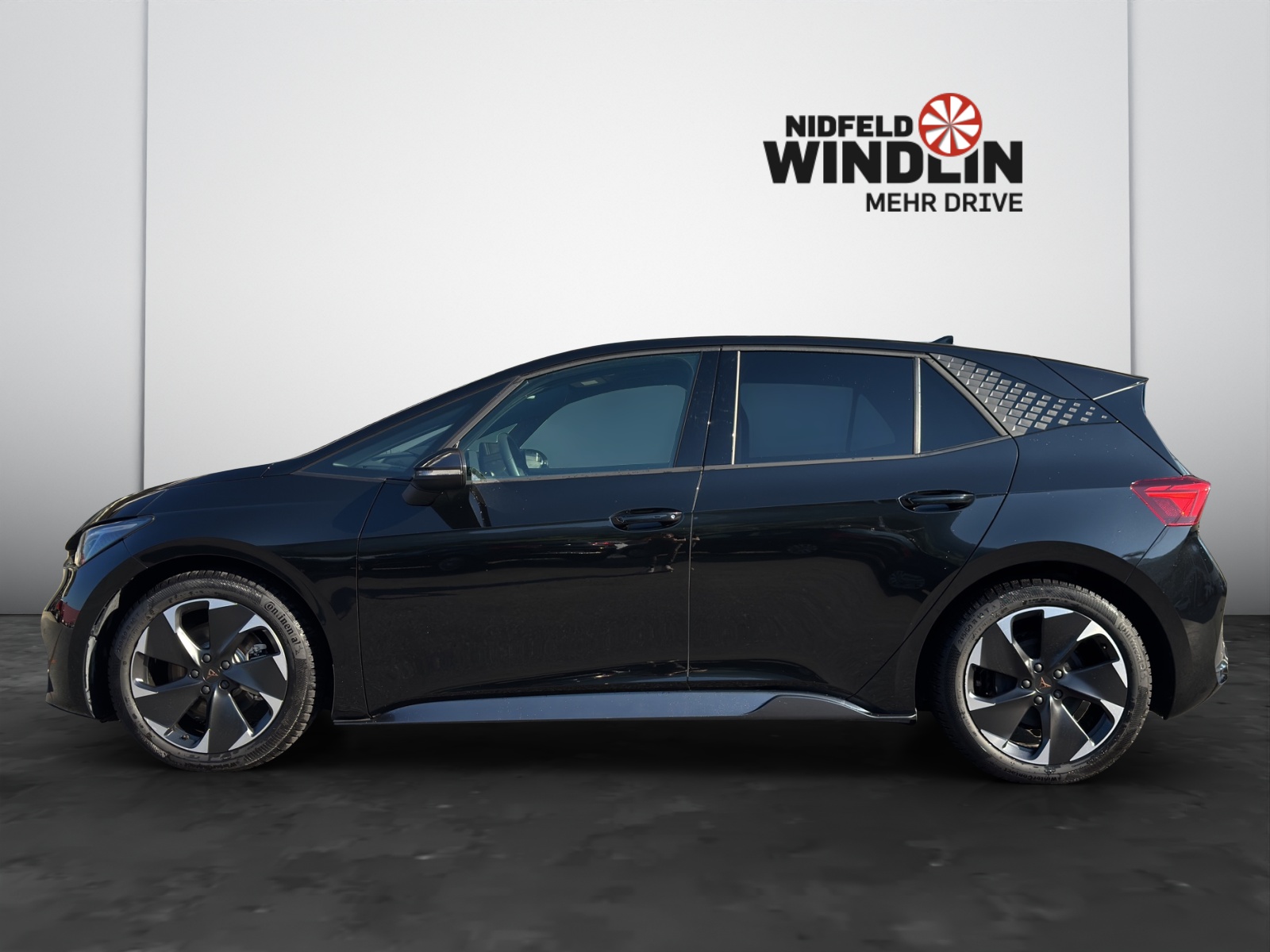CUPRA Born Electric 59 kWh e-Boost-showroom-element-3