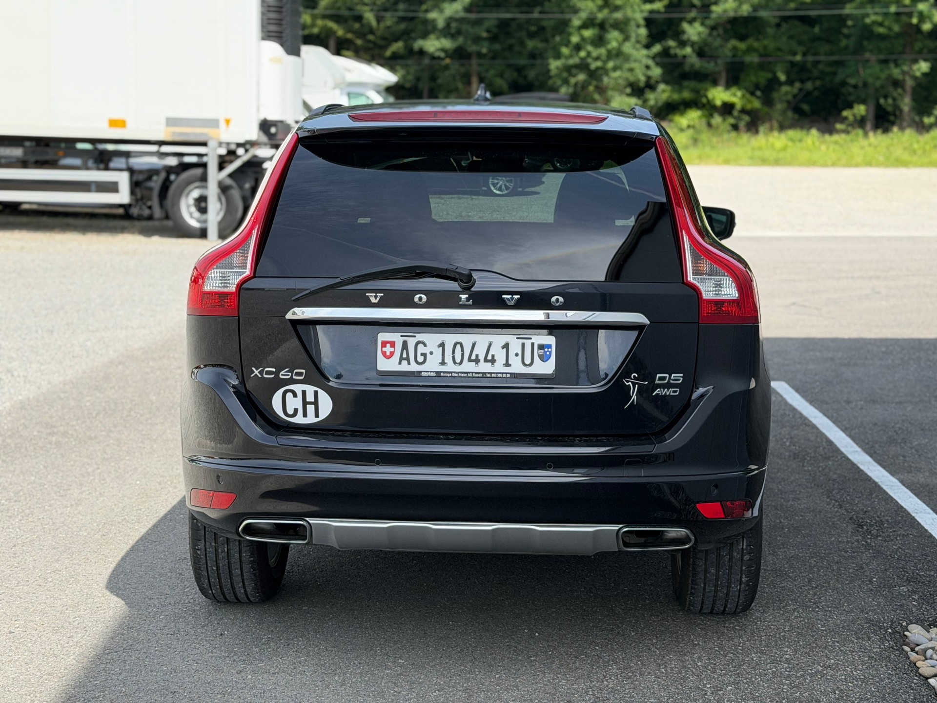VOLVO XC60 D5 AWD Summum Geartronic-image-6
