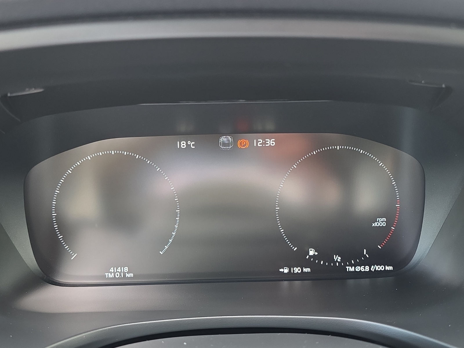 VOLVO V60 B4 Diesel Mild Hybrid Plus Dark Geartronic-image-7