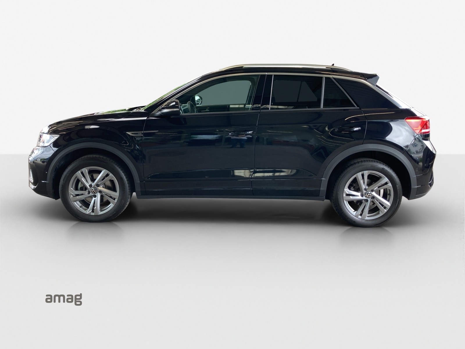 VW T-Roc 2.0 TSI R-Line DSG 4Motion-image-1