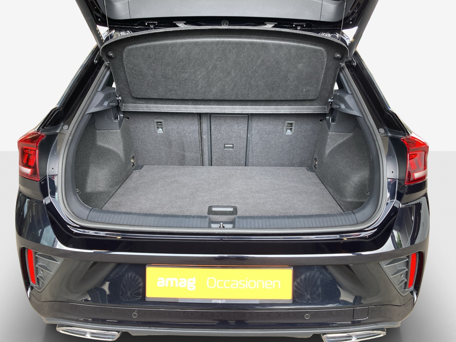 VW T-Roc 2.0 TSI R-Line DSG 4Motion-image-12