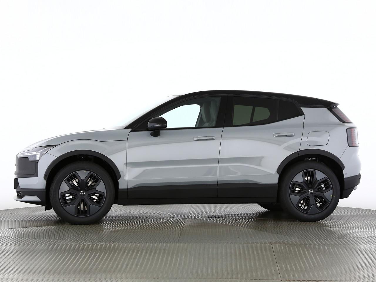 VOLVO EX30 CC P8 Ultra AWD-image-2