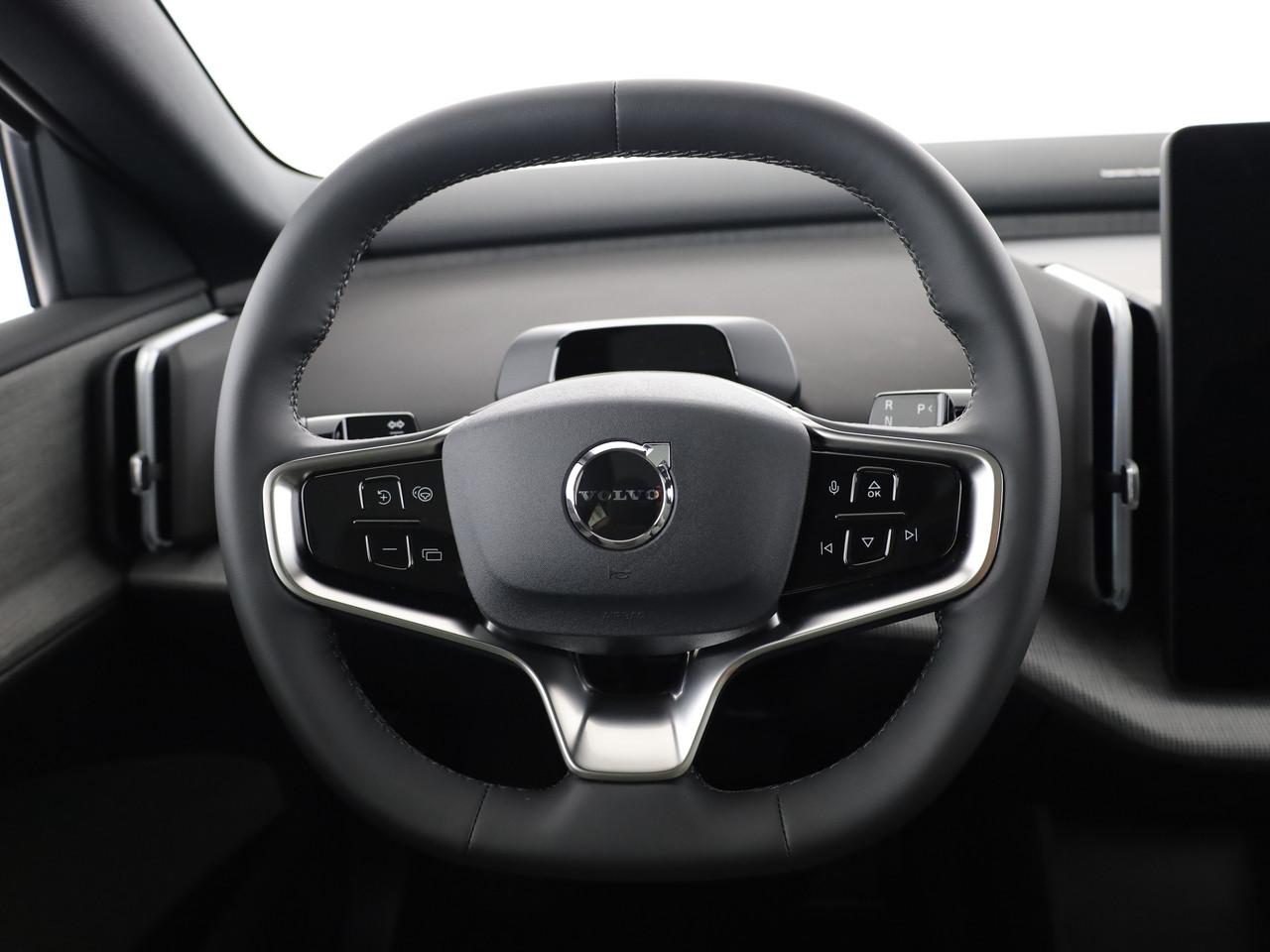 VOLVO EX30 CC P8 Ultra AWD-image-13