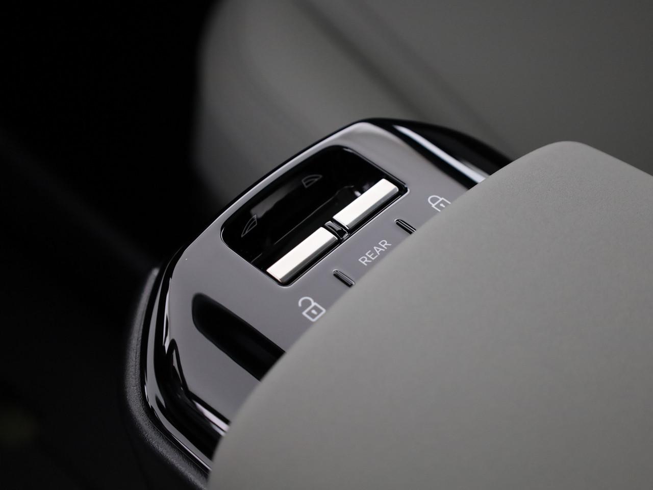VOLVO EX30 CC P8 Ultra AWD-image-20