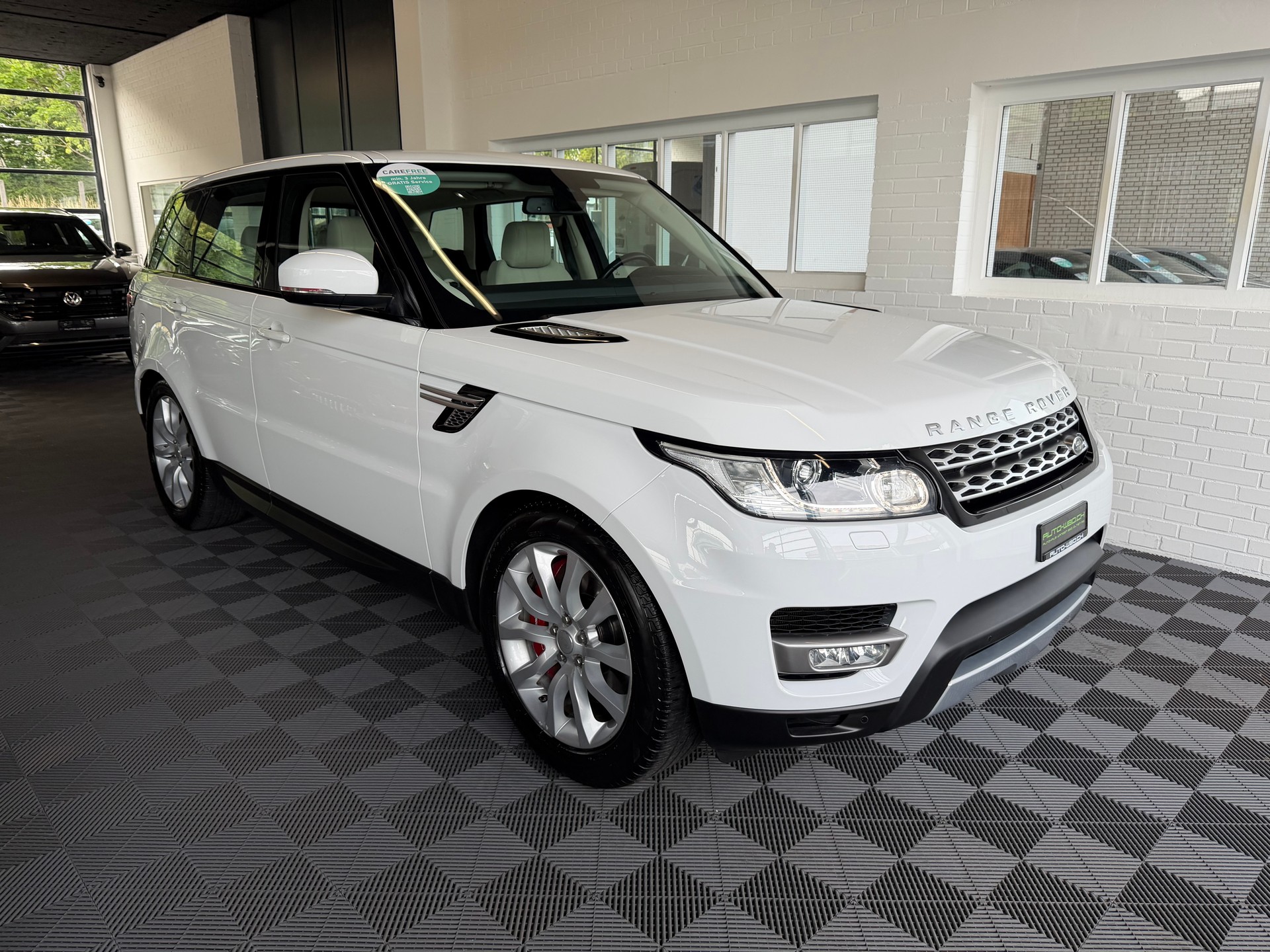 LAND ROVER Range Rover Sport 3.0 SDV6 HSE Automatic-image-0