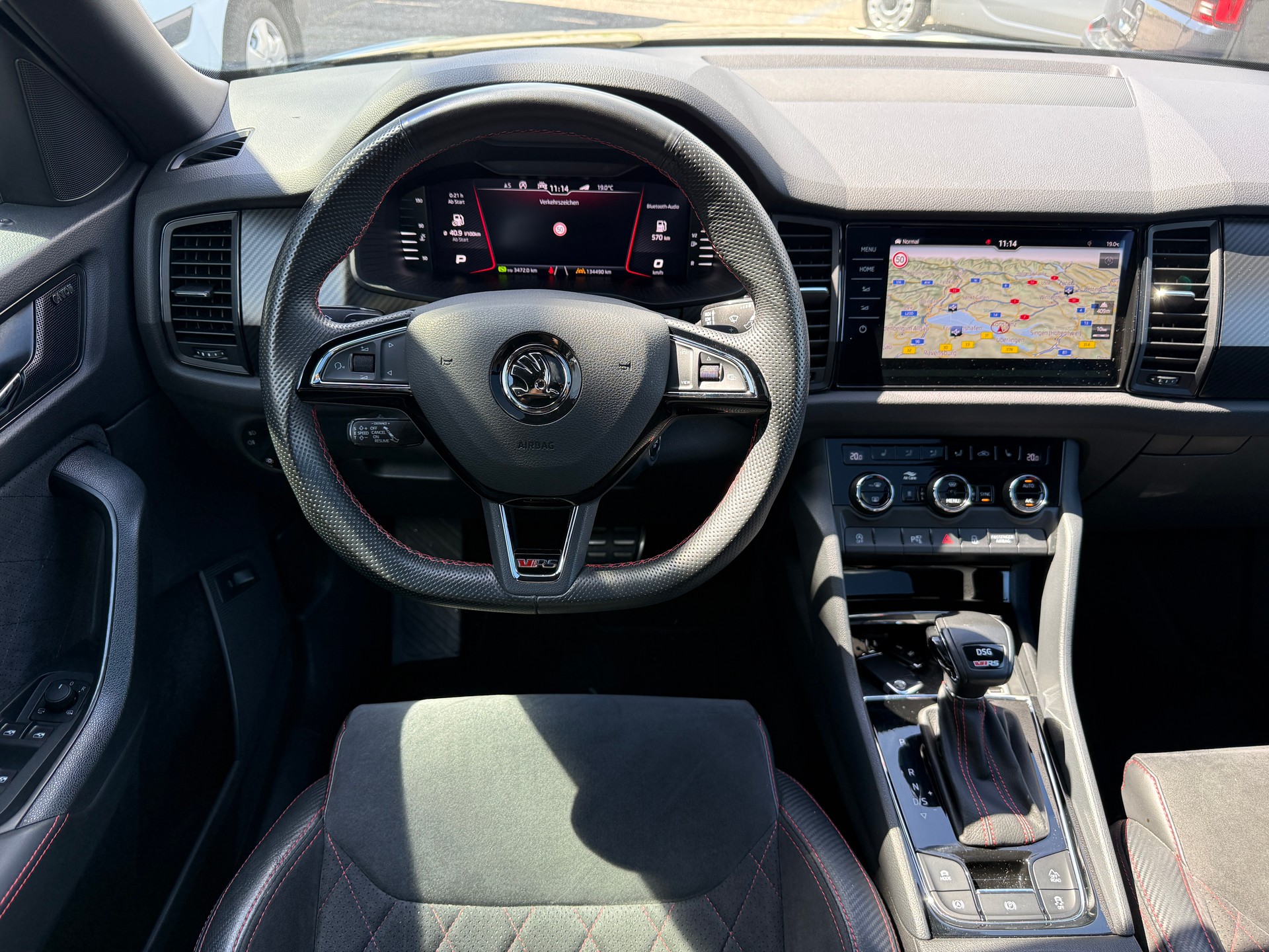 SKODA Kodiaq 2.0 Bi-TDI SCR RS 4x4 DSG ***STANDHEIZUNG MIT FERNBEDIENUNG***-image-14