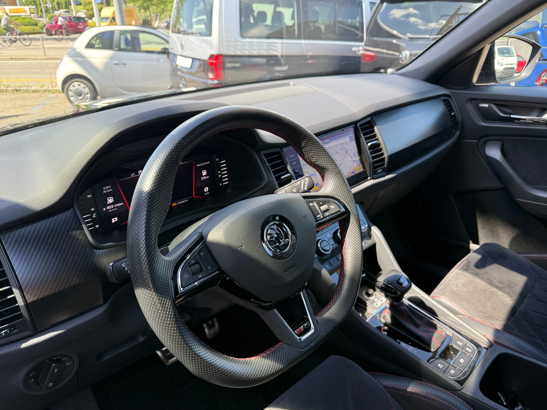 SKODA Kodiaq 2.0 Bi-TDI SCR RS 4x4 DSG ***STANDHEIZUNG MIT FERNBEDIENUNG***-image-9