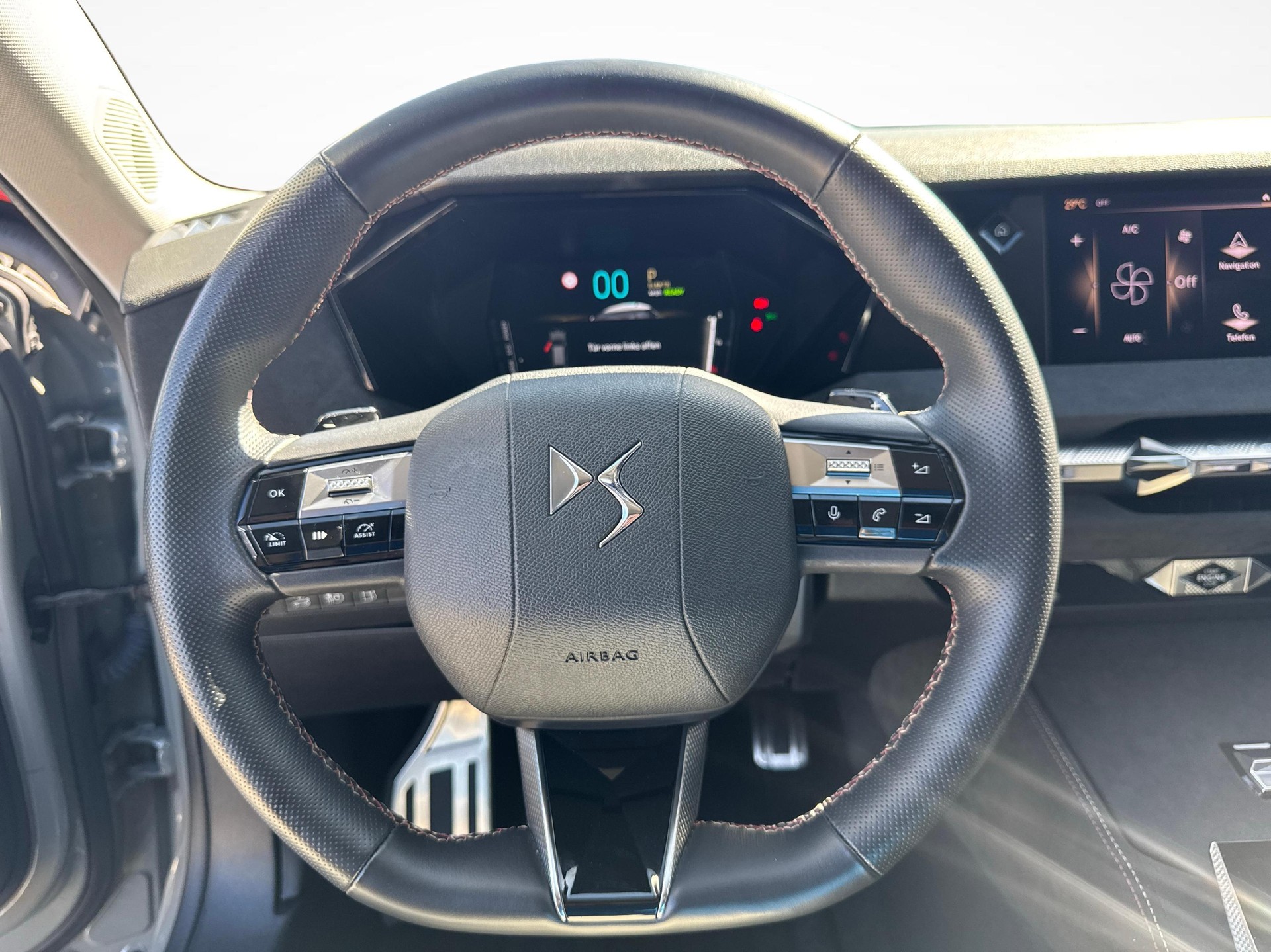 DS AUTOMOBILES 4 1.6 E-Tense Ligne Noire / Jetzt mit attraktivem 1.99% Leasing-image-14
