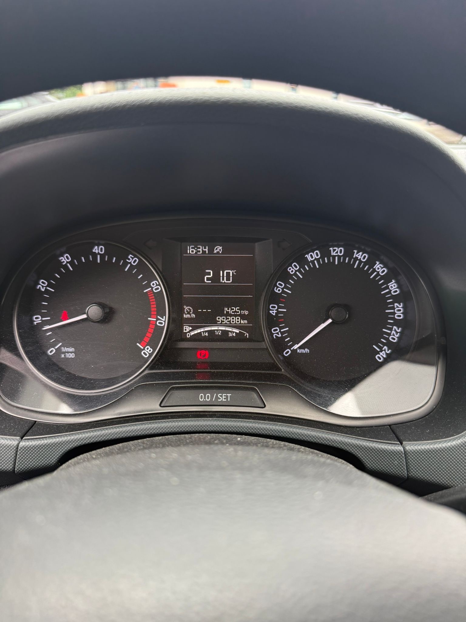SKODA Fabia 1.2 TSI Ambition-image-10