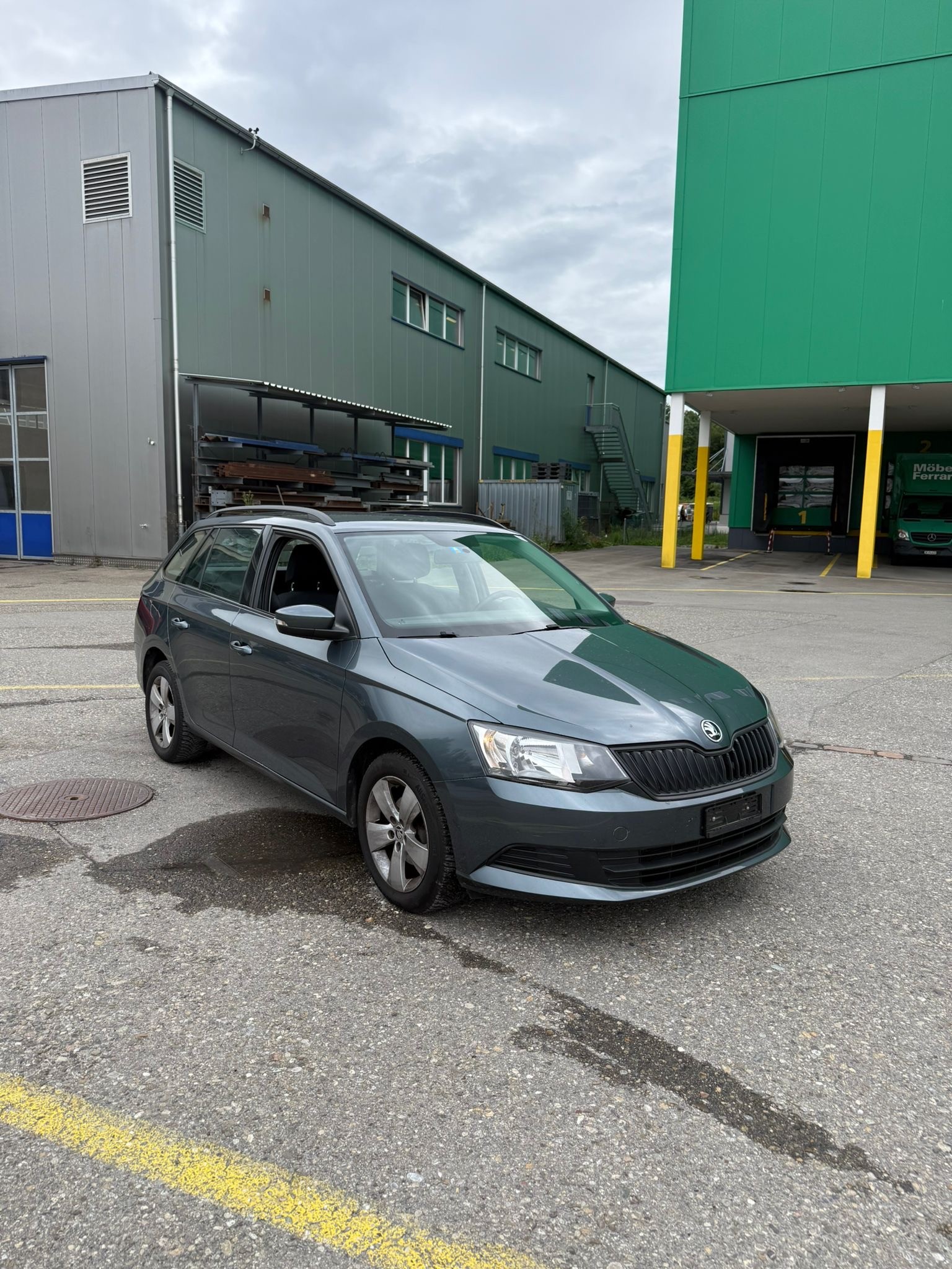 SKODA Fabia 1.2 TSI Ambition-image-0