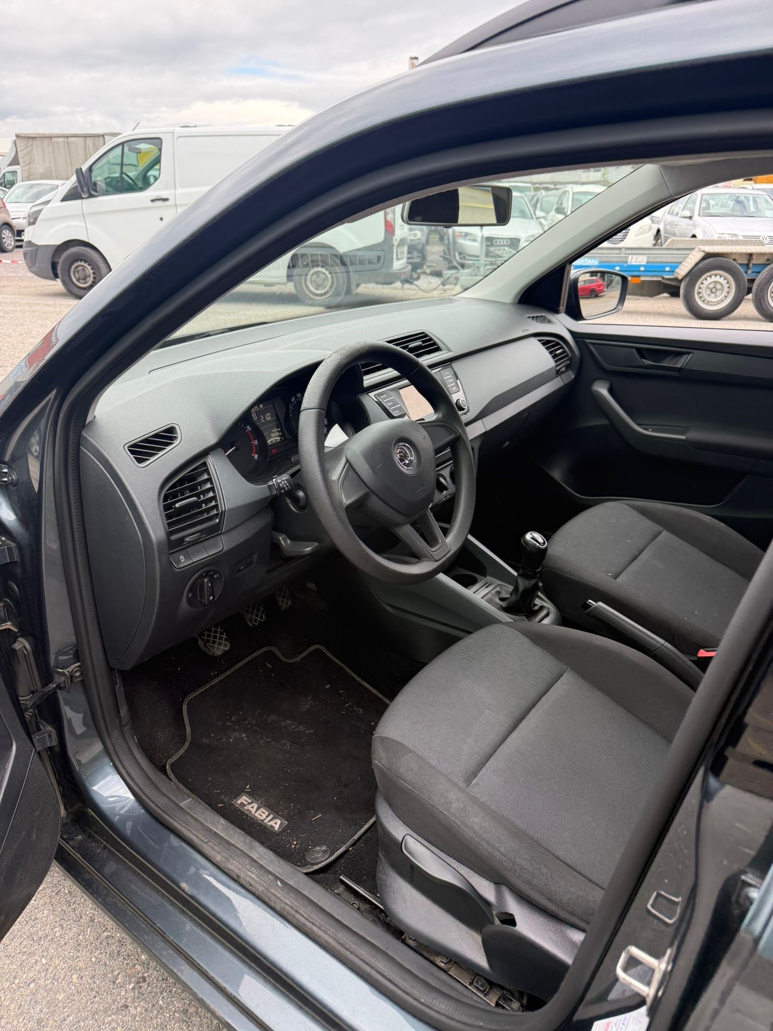 SKODA Fabia 1.2 TSI Ambition-image-6