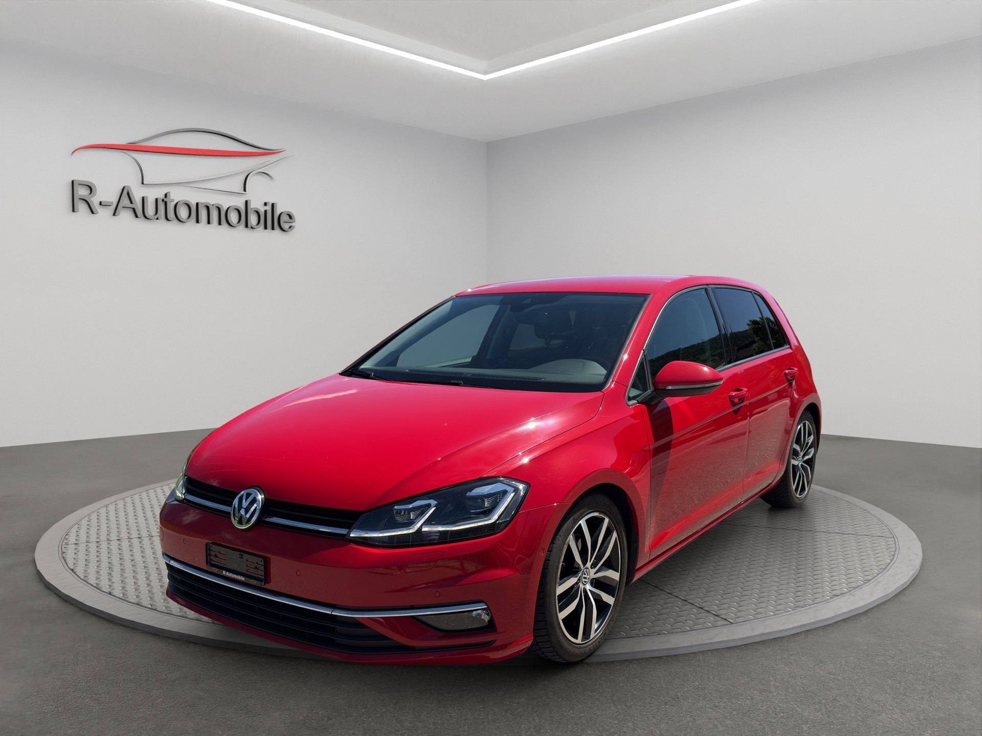 VW Golf 1.5 TSI EVO Highline-image-0