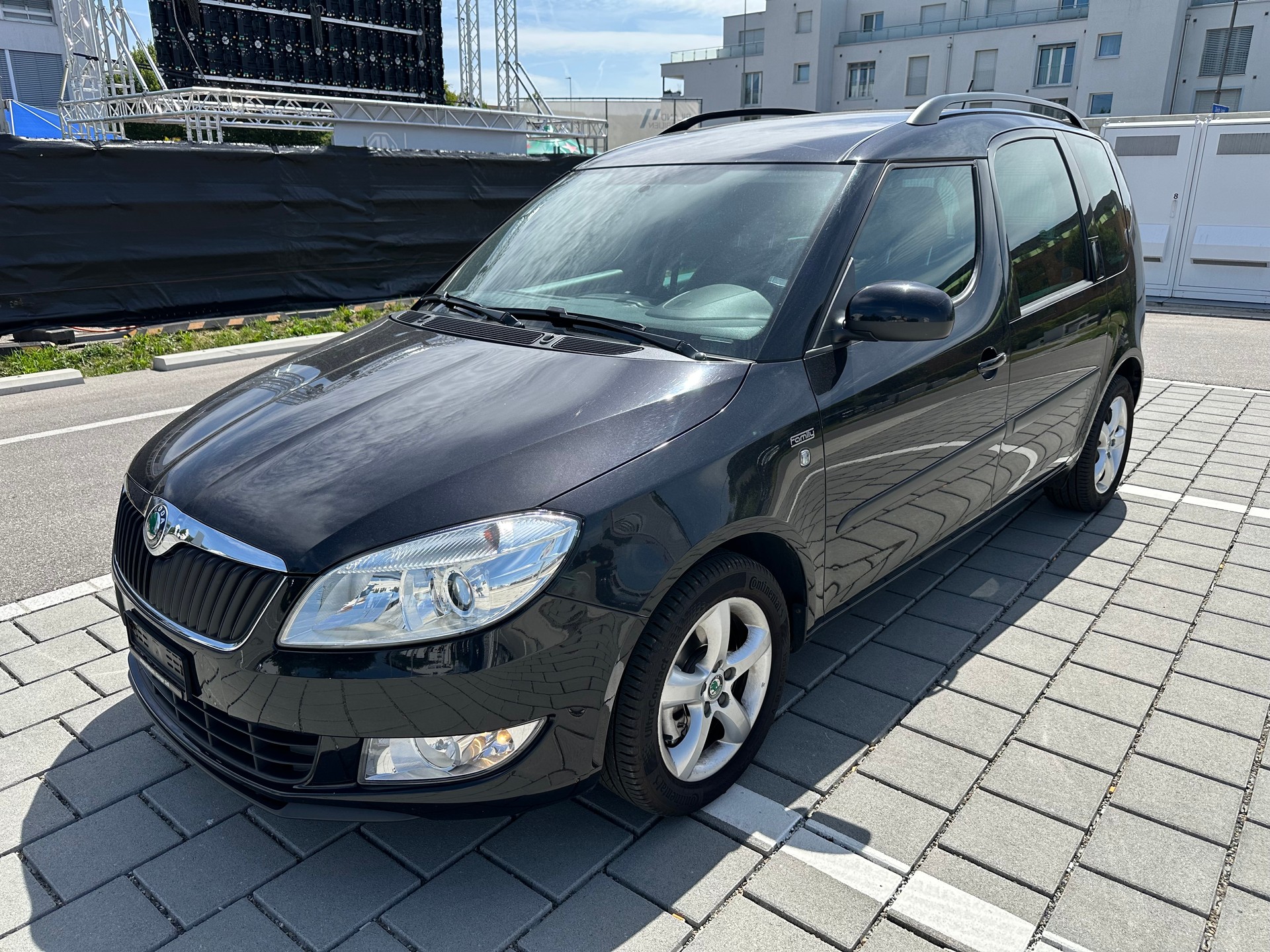 SKODA Roomster 1.2 TSI Family-image-1