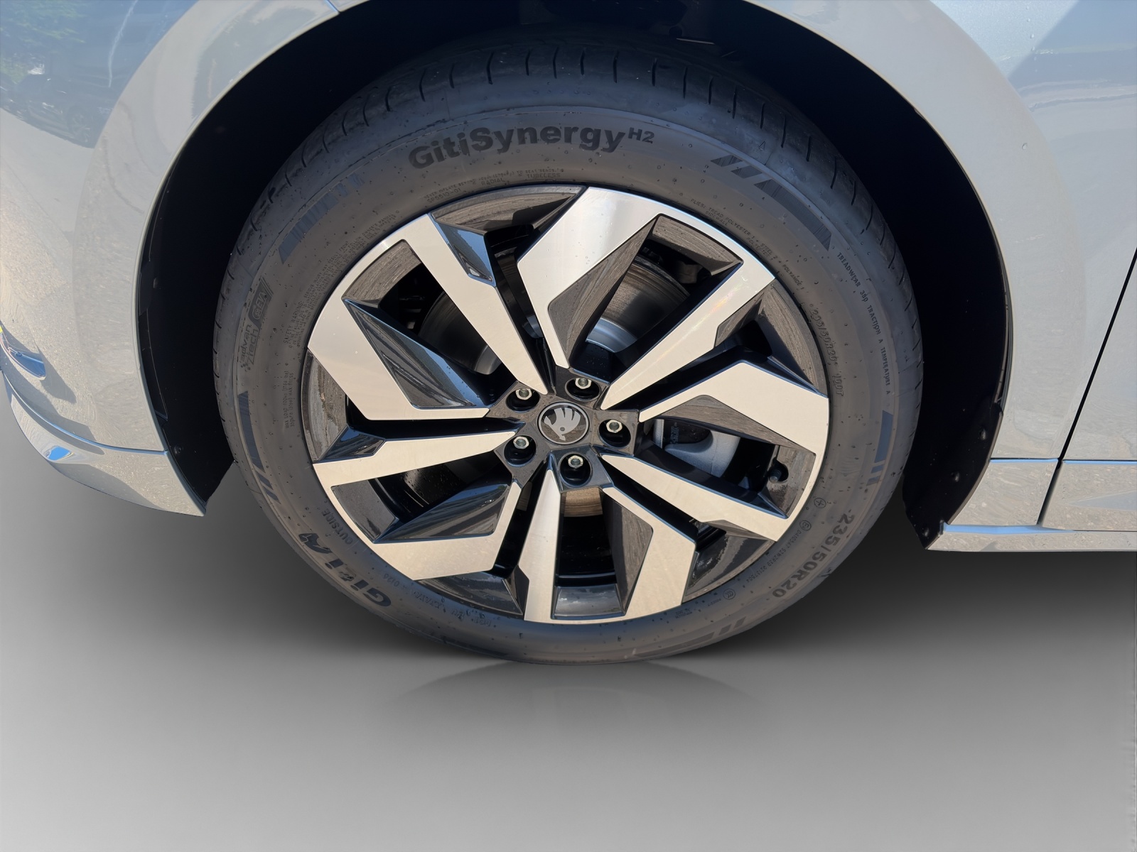 SKODA Enyaq 85x Sportline 4x4-image-13